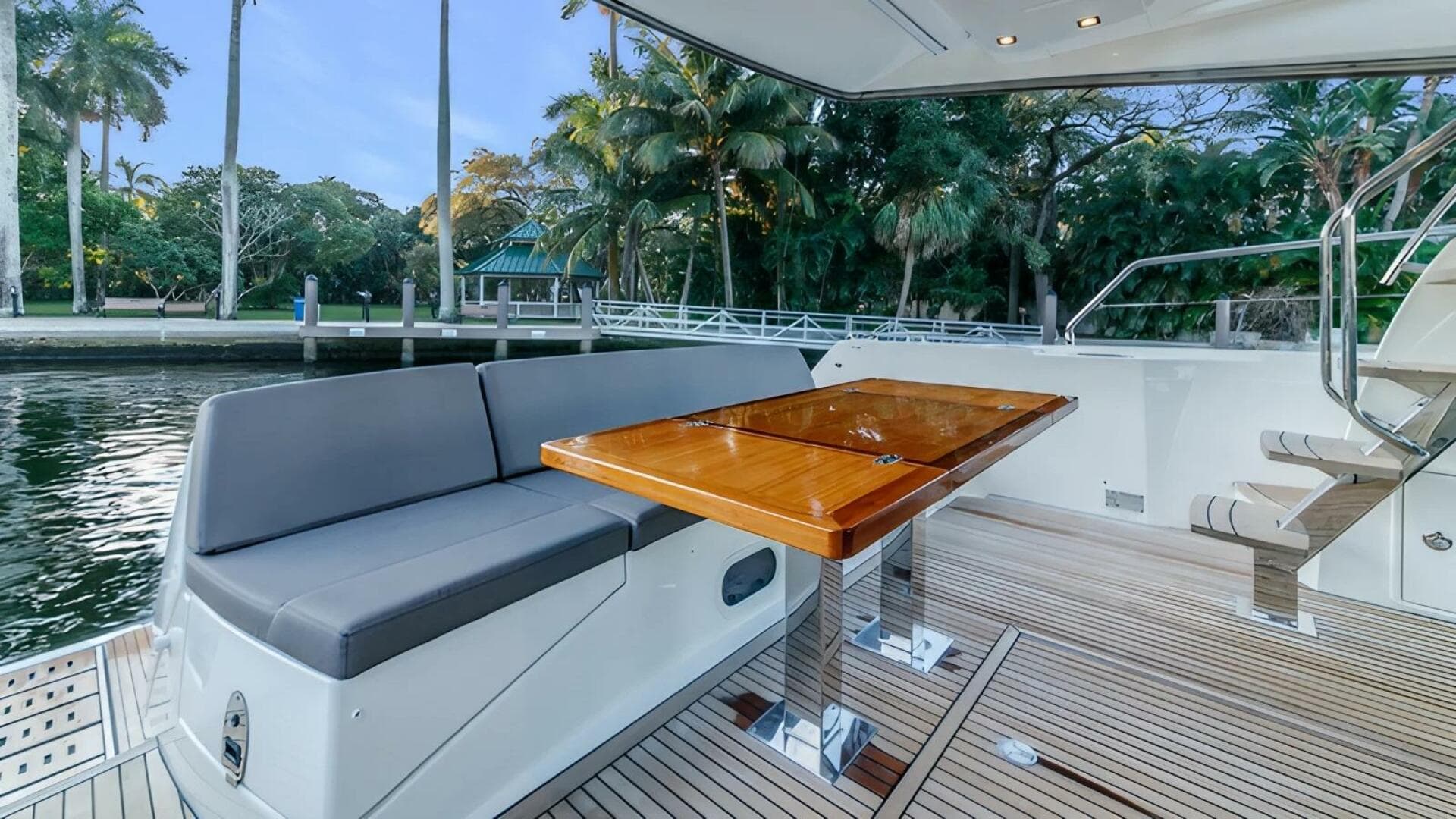 2018 Prestige — photo 2