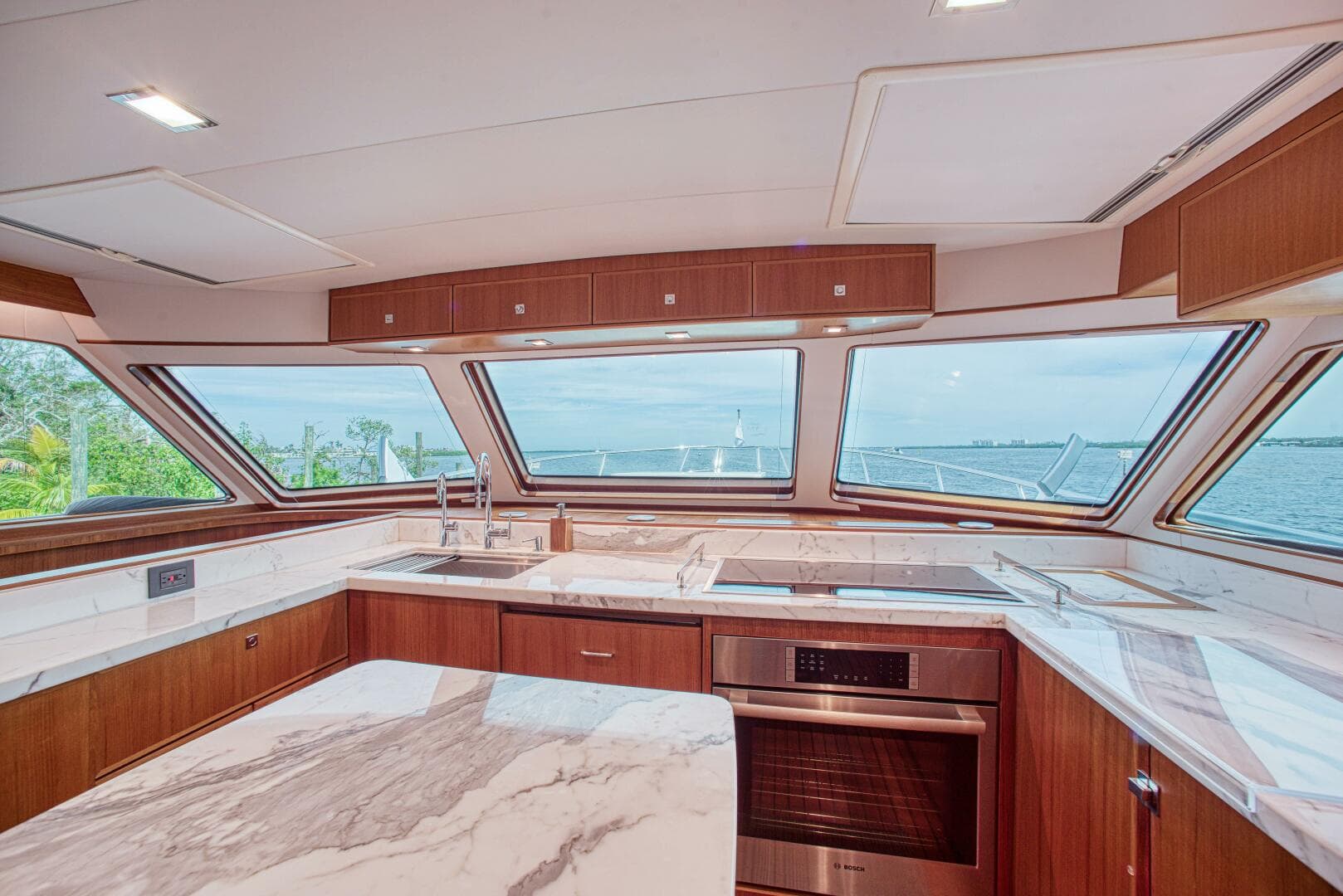 2023 Marlow Explorer 70E-Cb — photo 11