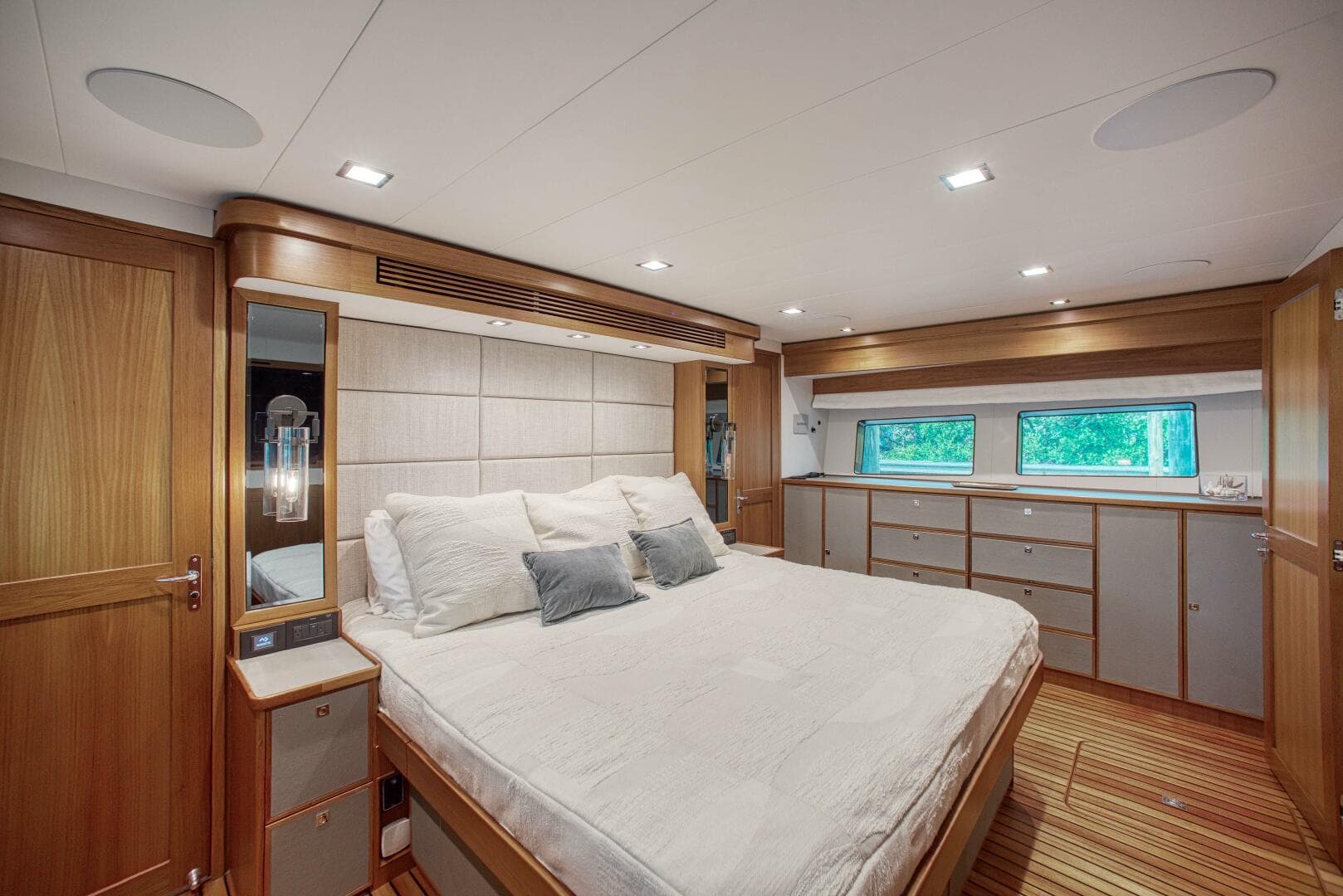 2023 Marlow Explorer 70E-Cb — photo 16