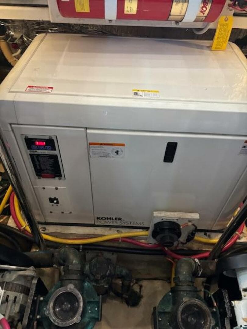 2006 Carver 43 — photo 123