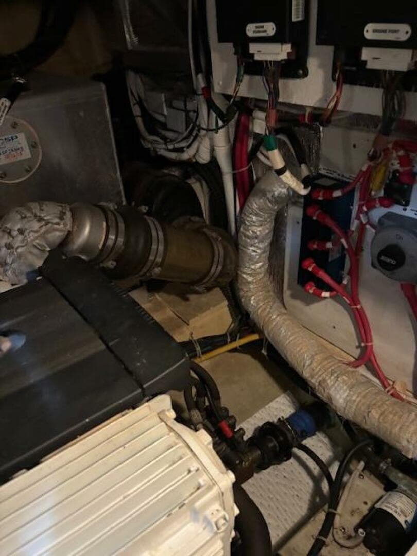 2006 Carver 43 — photo 151