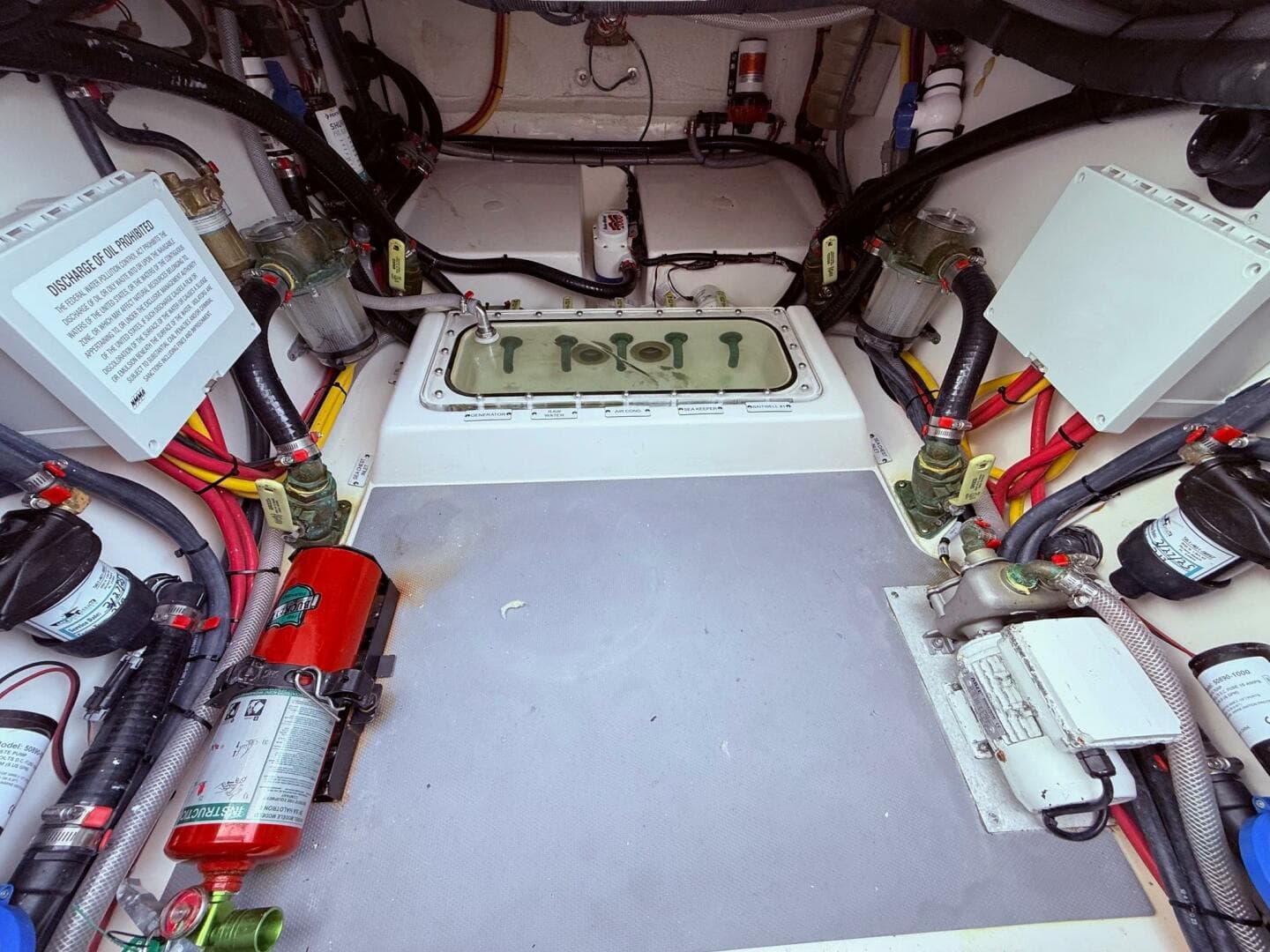 2006 Carver 43 — photo 144