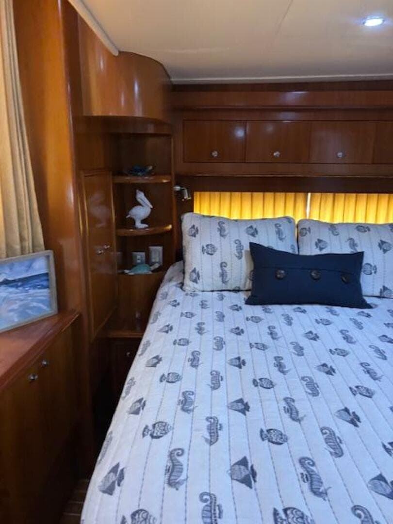 2006 Carver 43 — photo 113