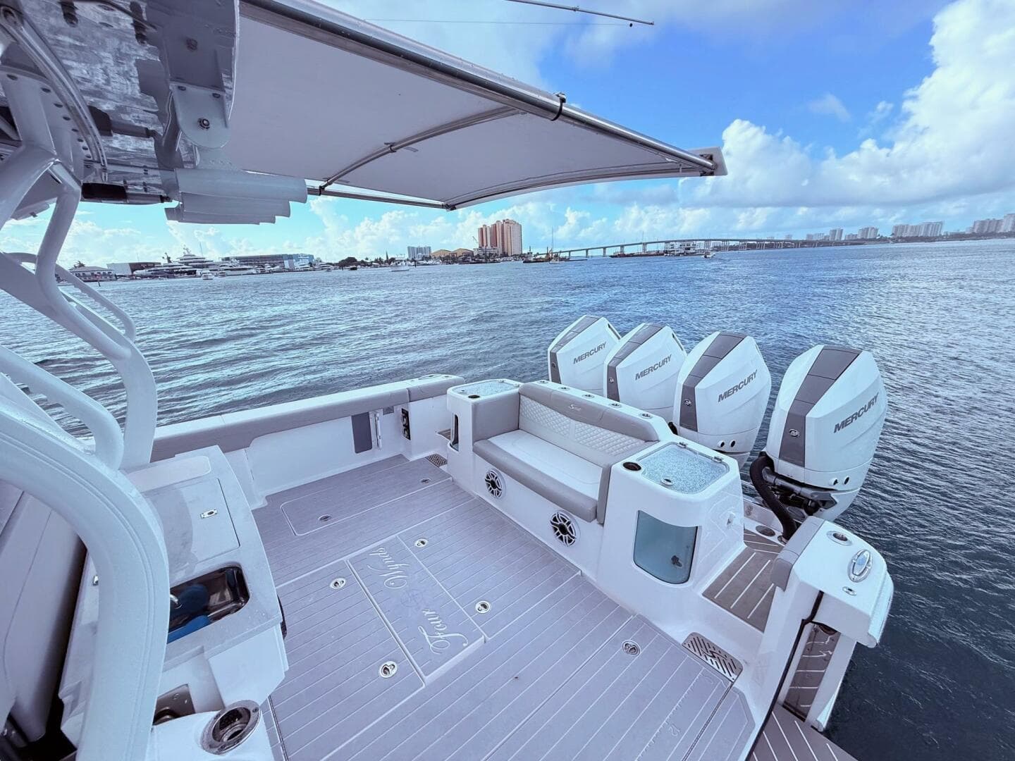 2006 Carver 43 — photo 140