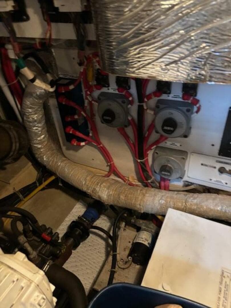 2006 Carver 43 — photo 150