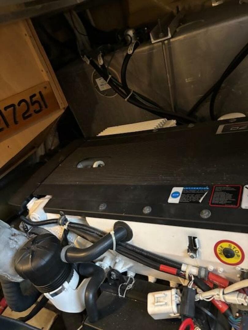 2006 Carver 43 — photo 131