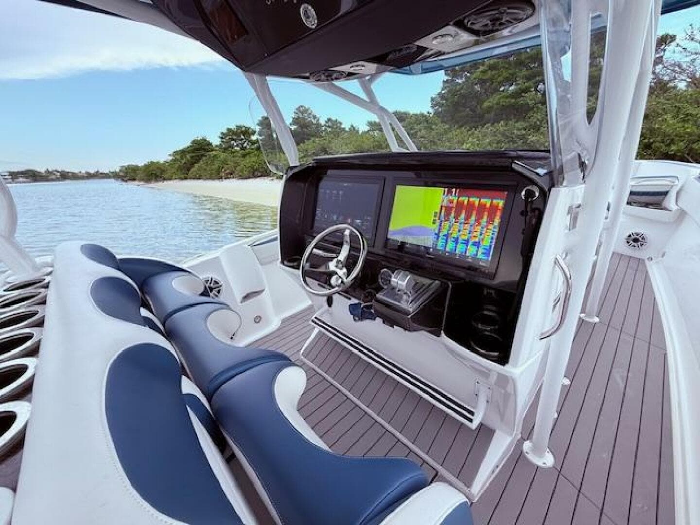 2022 Nor-Tech 390 Sport Center Console — photo 44