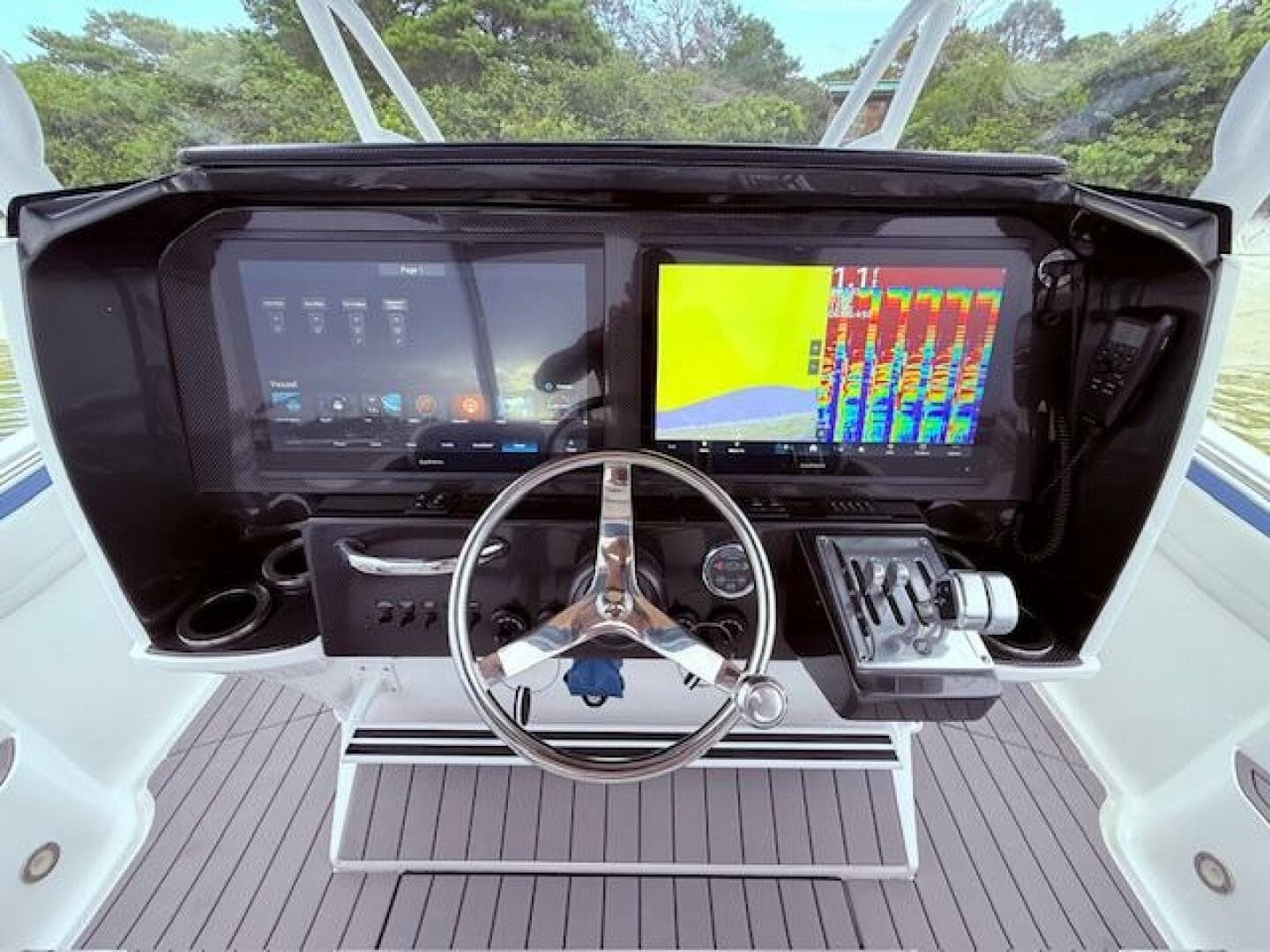 2022 Nor-Tech 390 Sport Center Console — photo 42