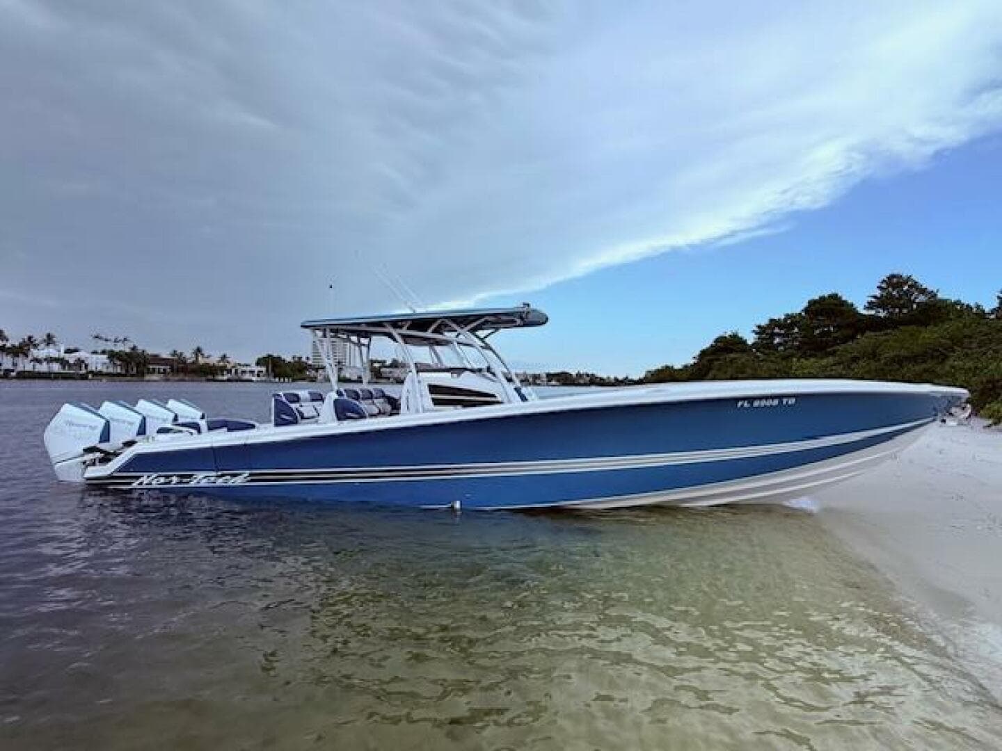 2022 Nor-Tech 390 Sport Center Console — photo 5