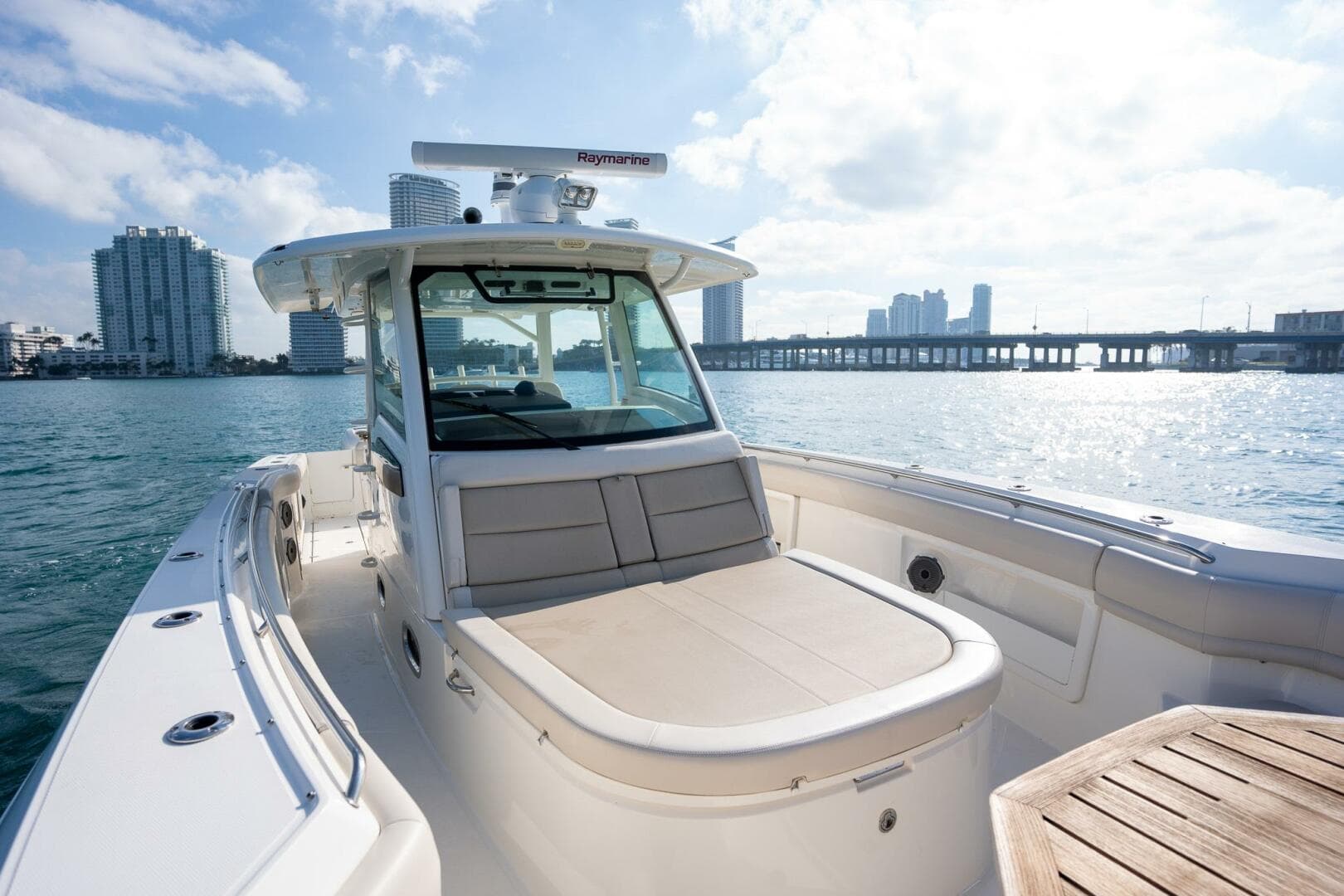2020 Boston Whaler 380 Outrage Center Console — photo 15
