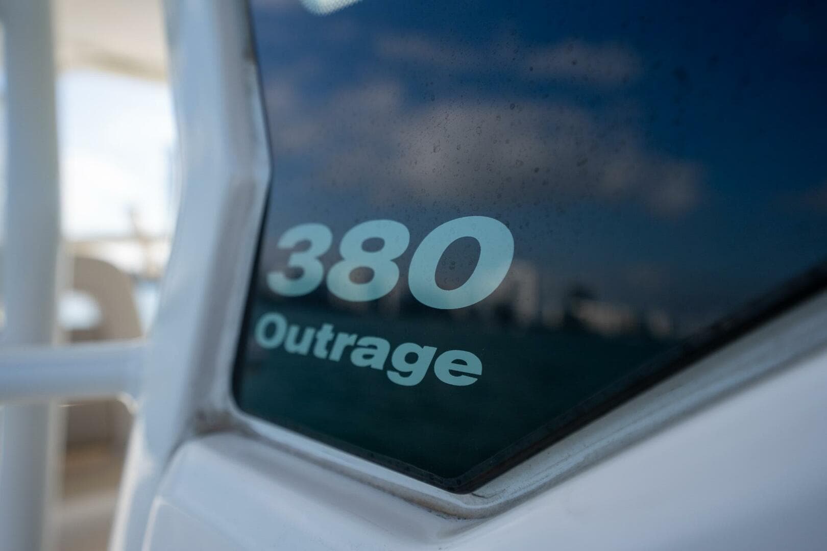 2020 Boston Whaler 380 Outrage Center Console — photo 14