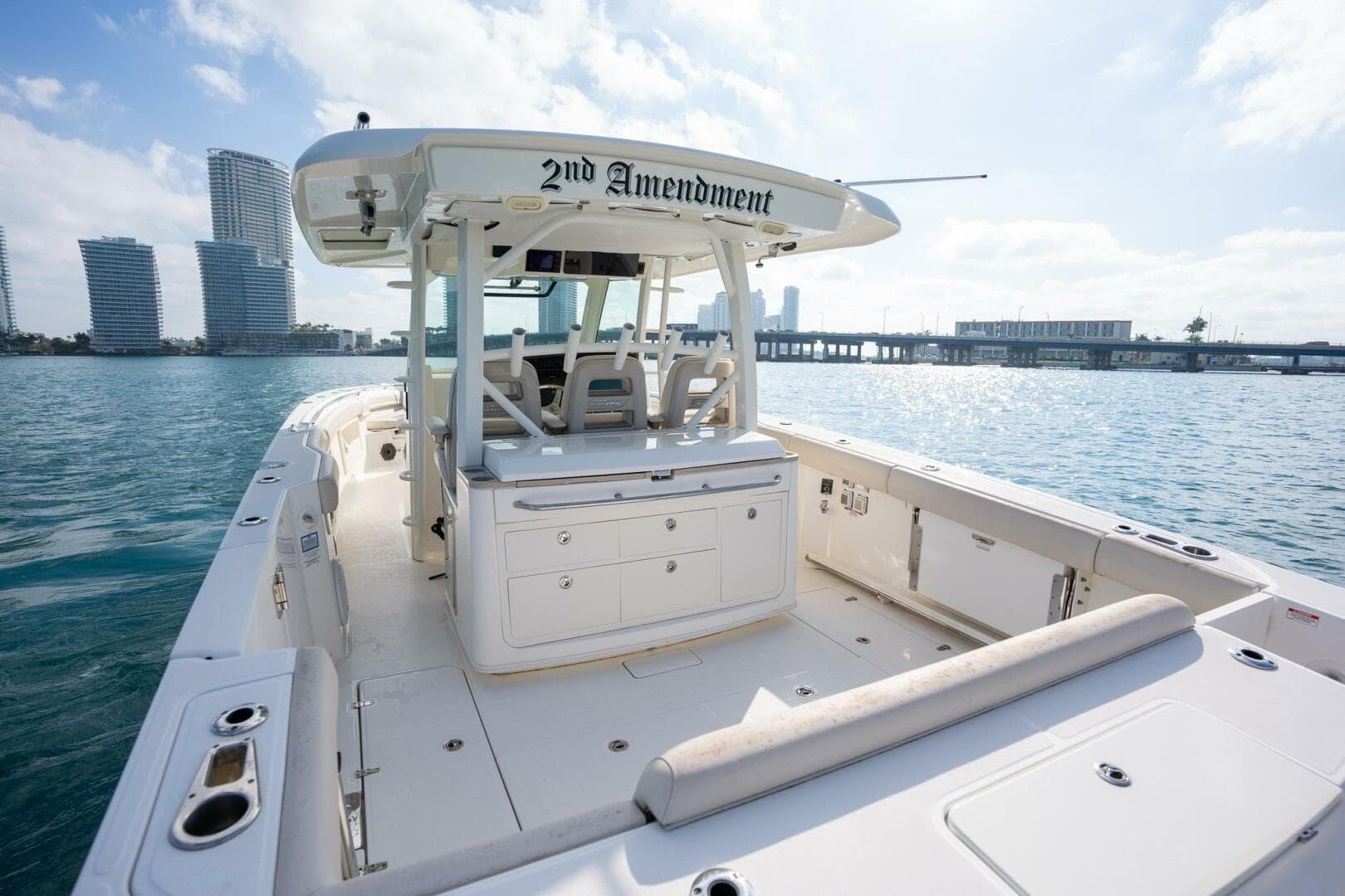 2020 Boston Whaler 380 Outrage Center Console — photo 29