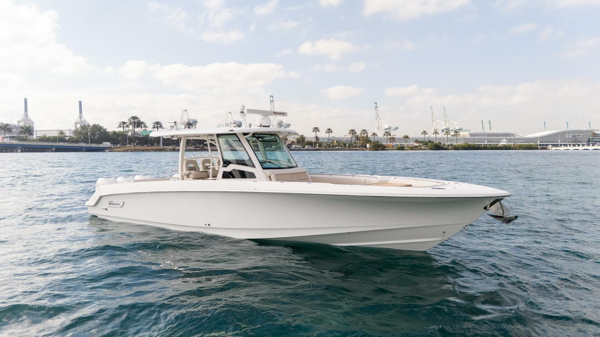 2020 Boston Whaler 380 Outrage Center Console — photo 3