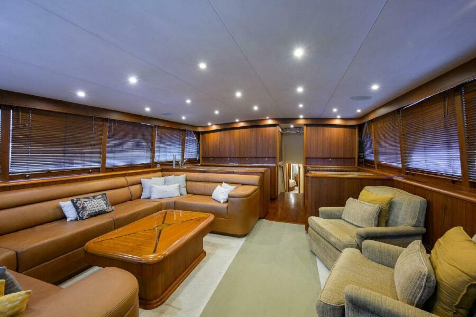 2004 Merritt 72 Convertible — photo 2