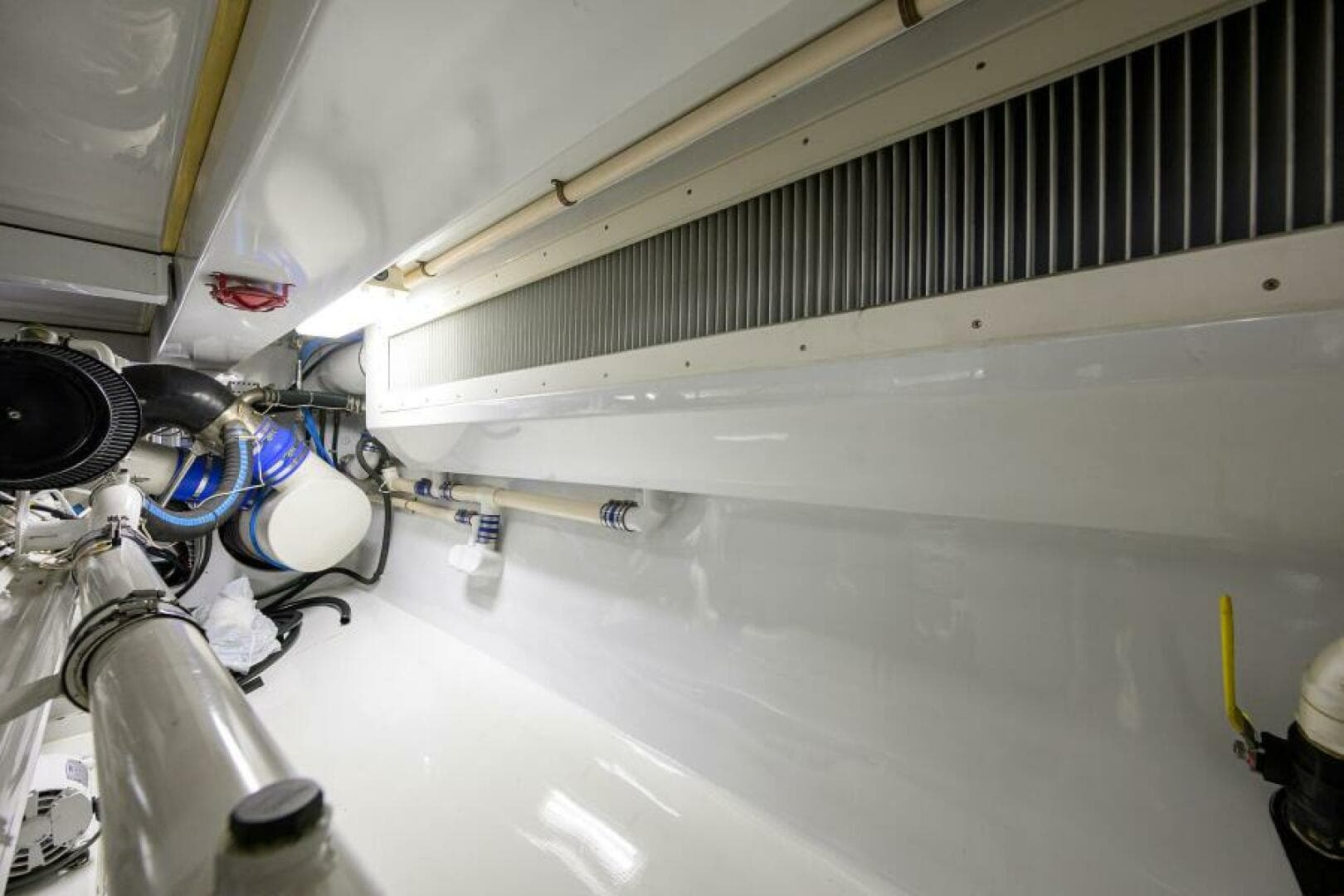 2004 Merritt 72 Convertible — photo 61