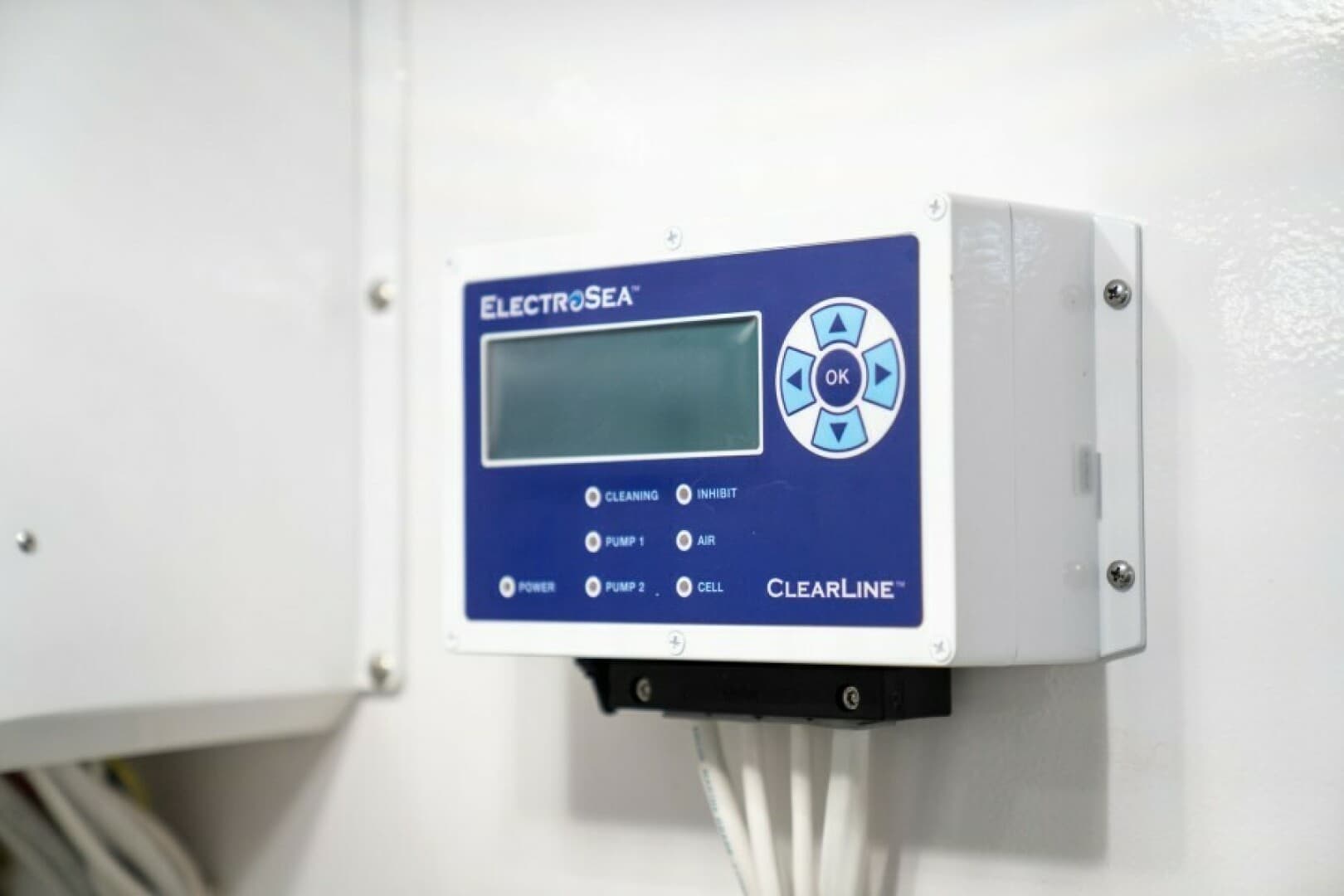 2018 Viking 72 Convertible — photo 54