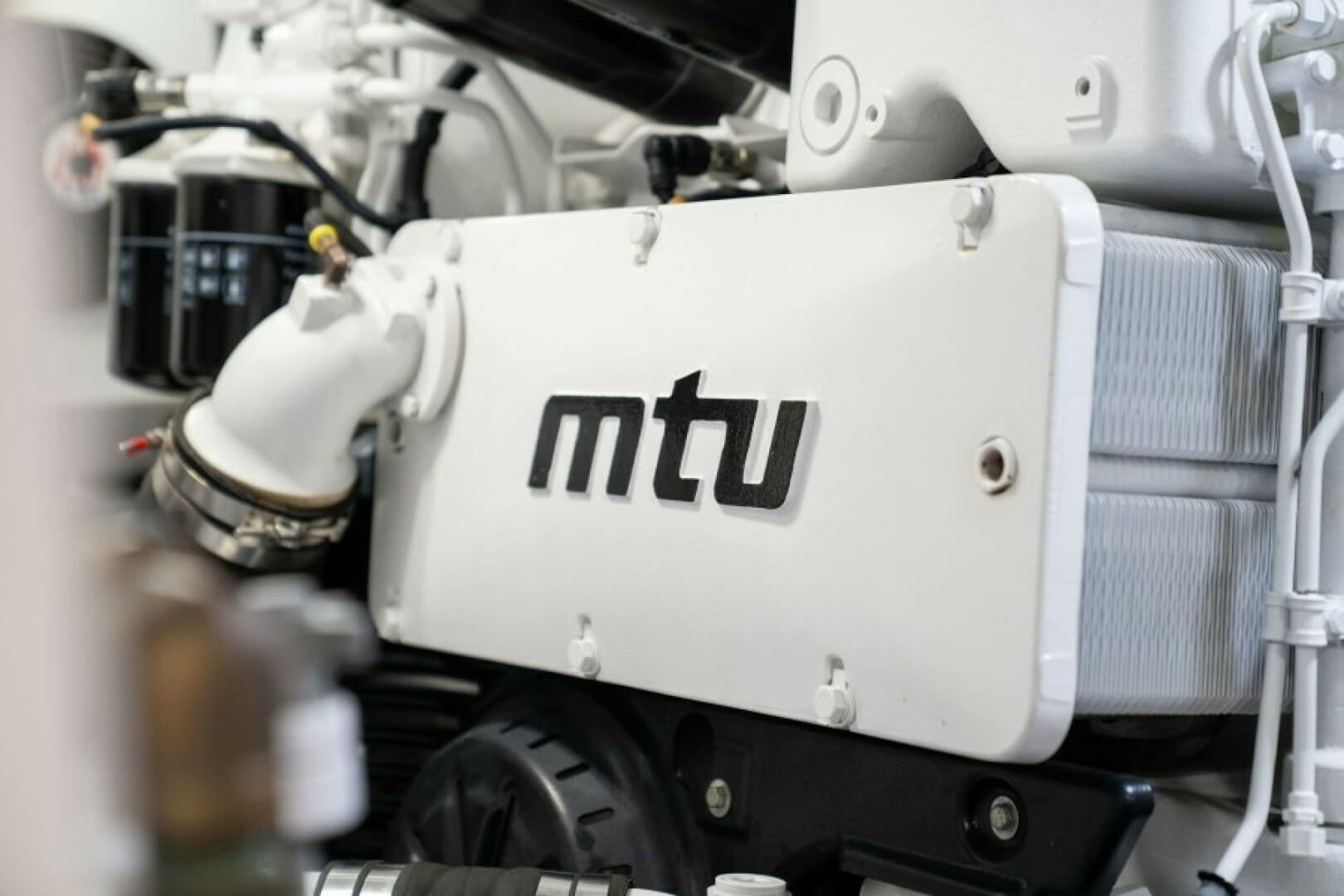 2018 Viking 72 Convertible — photo 52