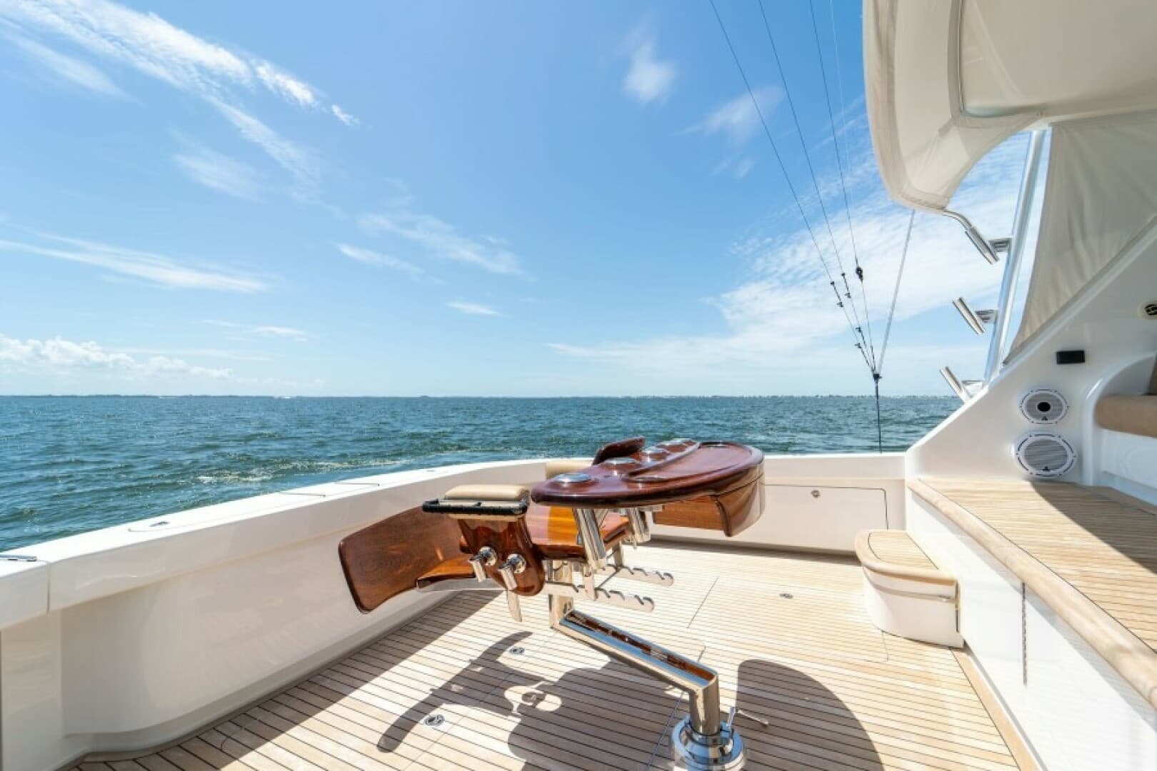 2018 Viking 72 Convertible — photo 24