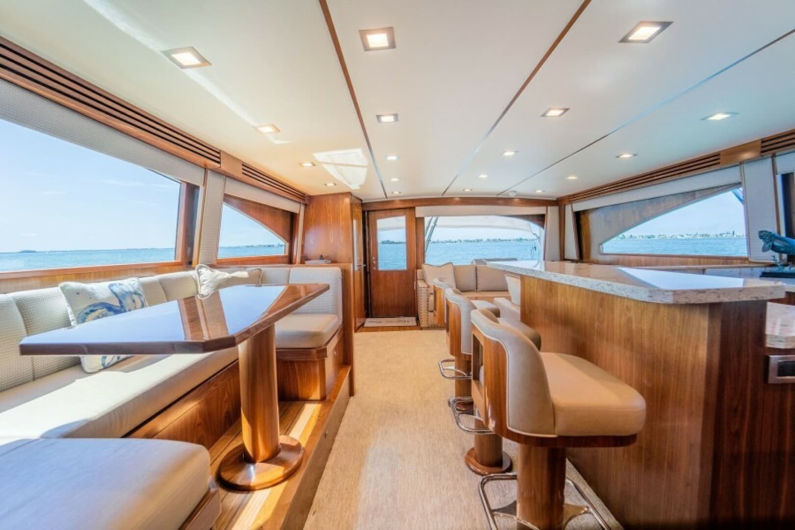 2018 Viking 72 Convertible — photo 26