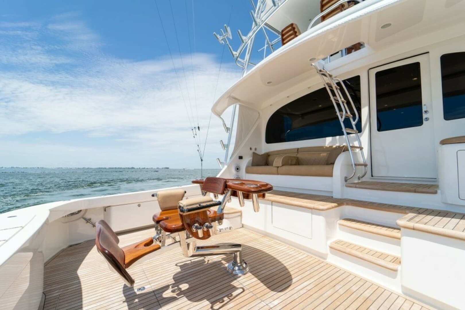 2018 Viking 72 Convertible — photo 25