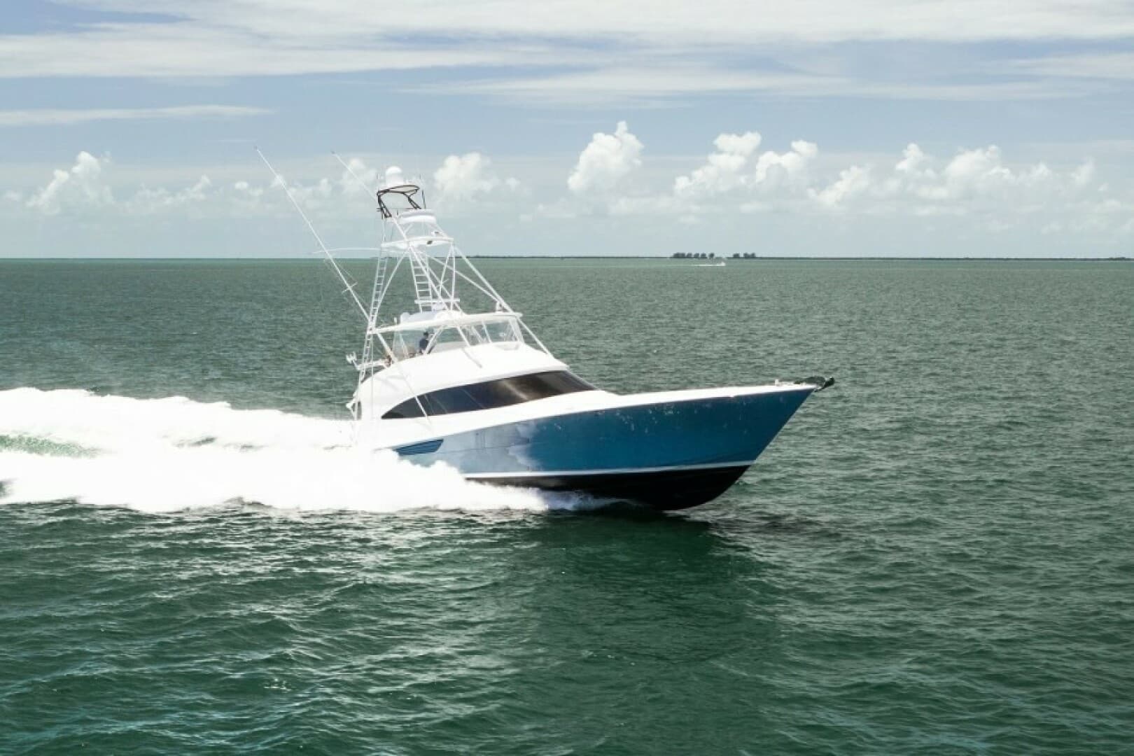 2018 Viking 72 Convertible — photo 62