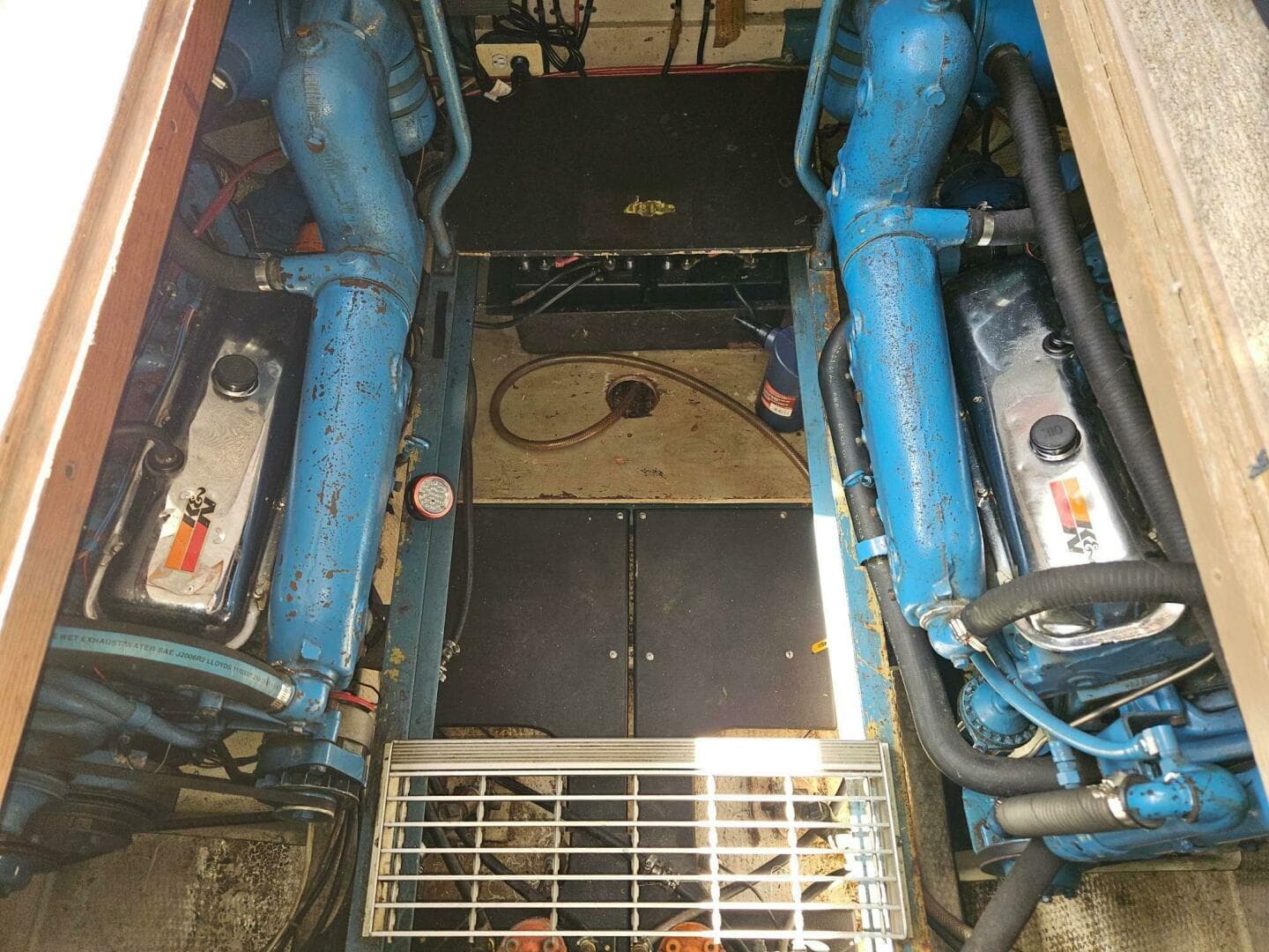 1977 Viking 43 Aft Cabin — photo 15