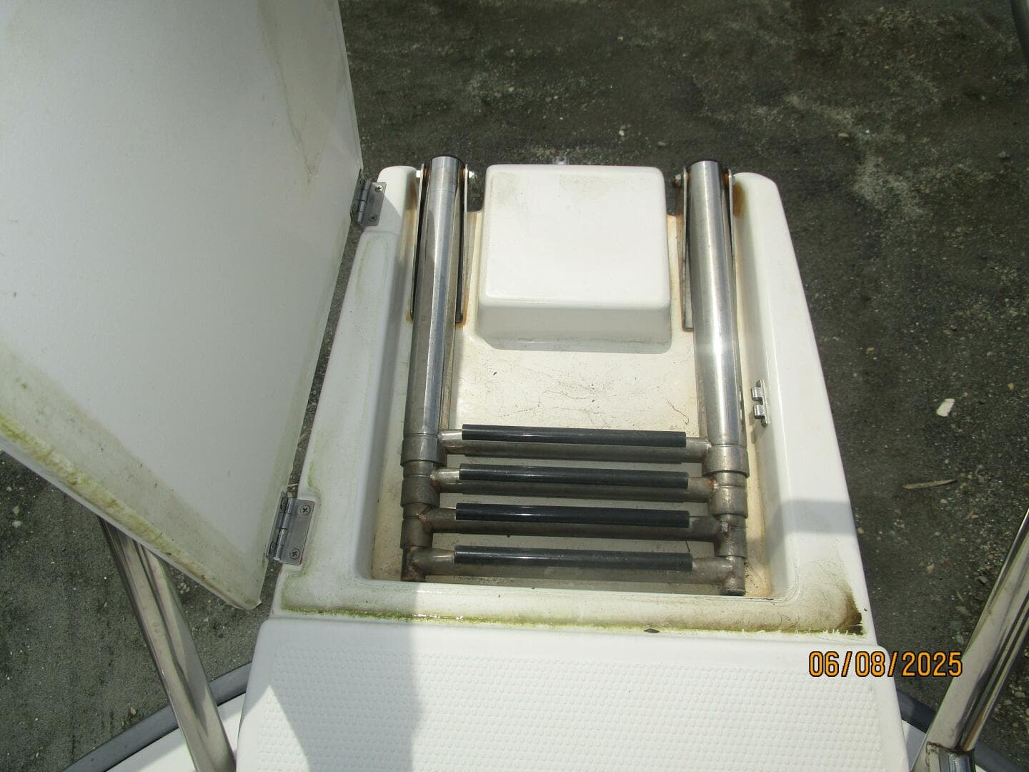 2012 Cutwater C-28 — photo 6