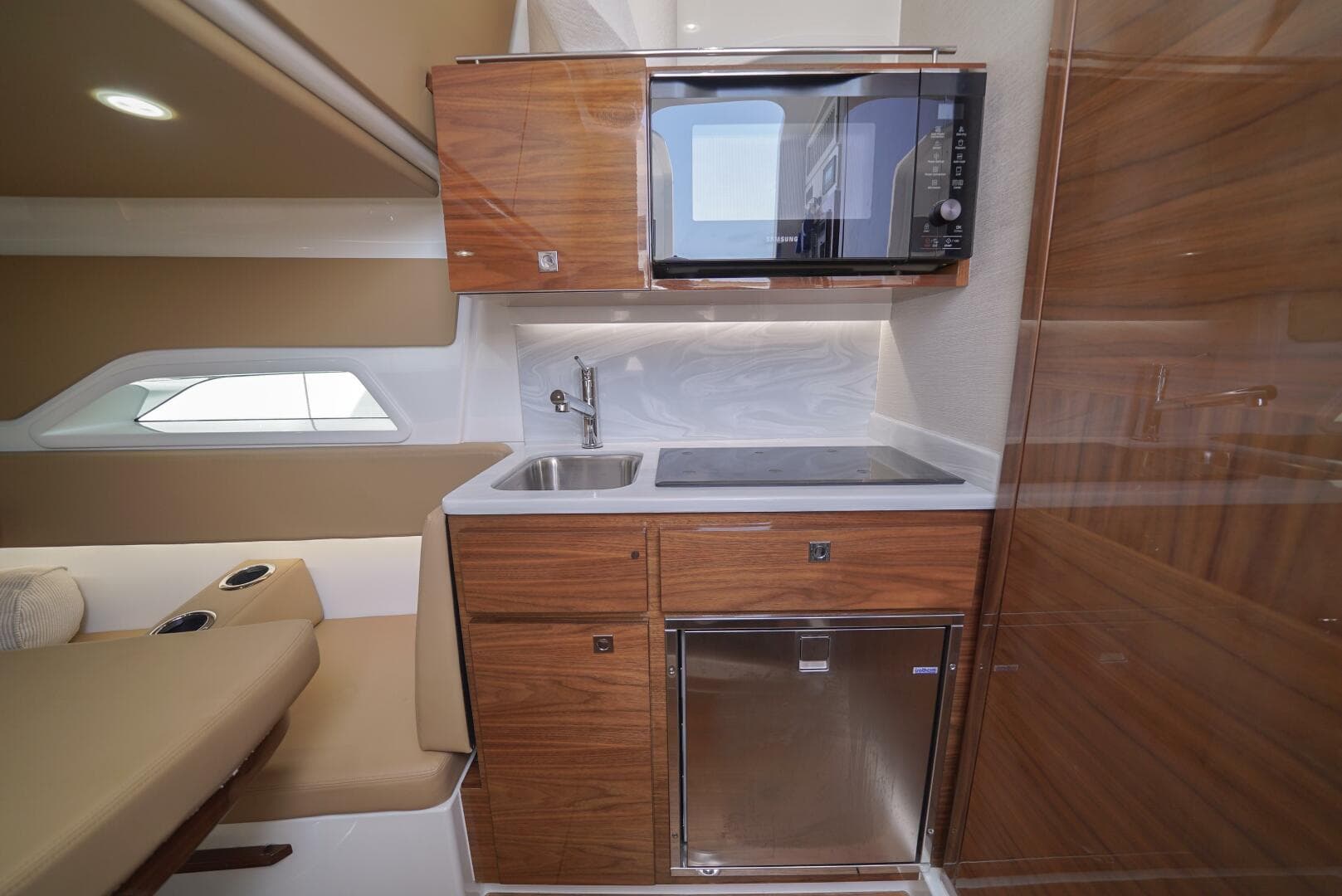 2024 Valhalla Boatworks V-46 — photo 6