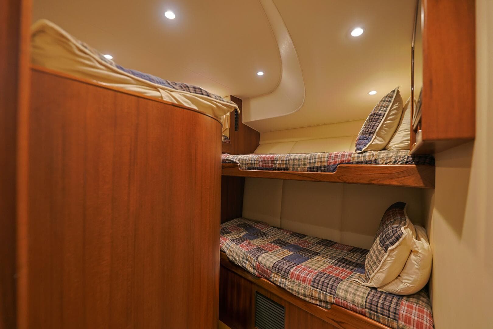 2014 Blackwell 62 Convertible — photo 14