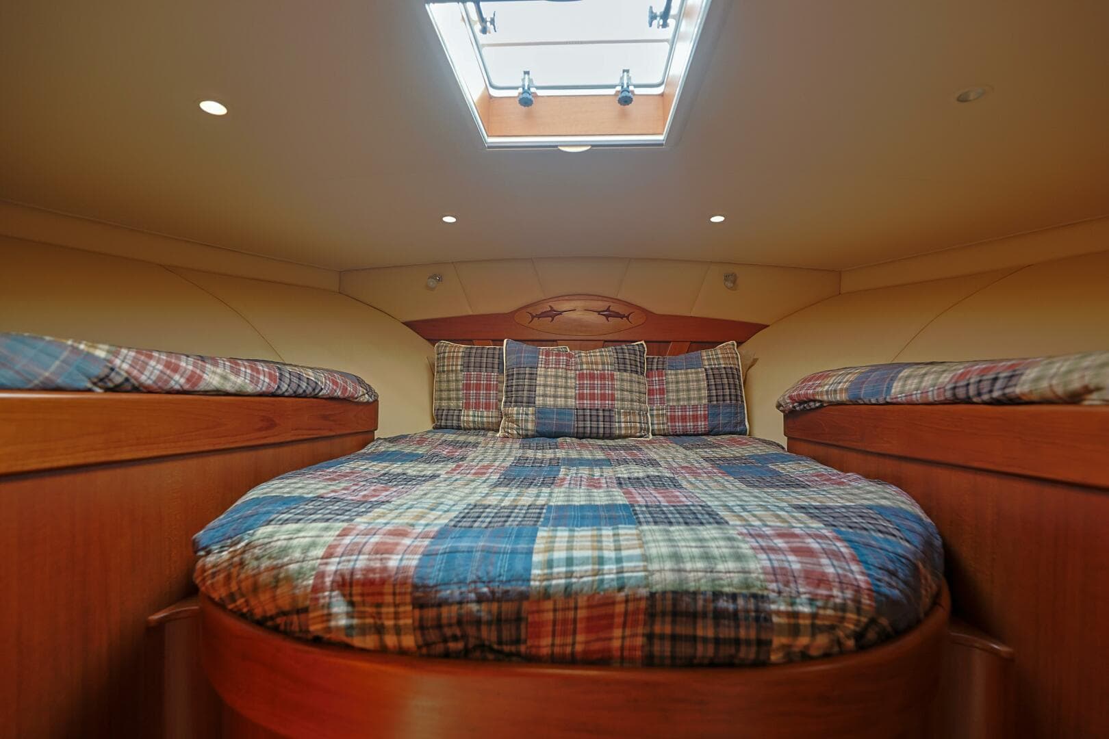 2014 Blackwell 62 Convertible — photo 18