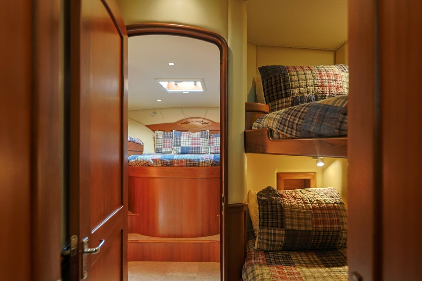 2014 Blackwell 62 Convertible — photo 16