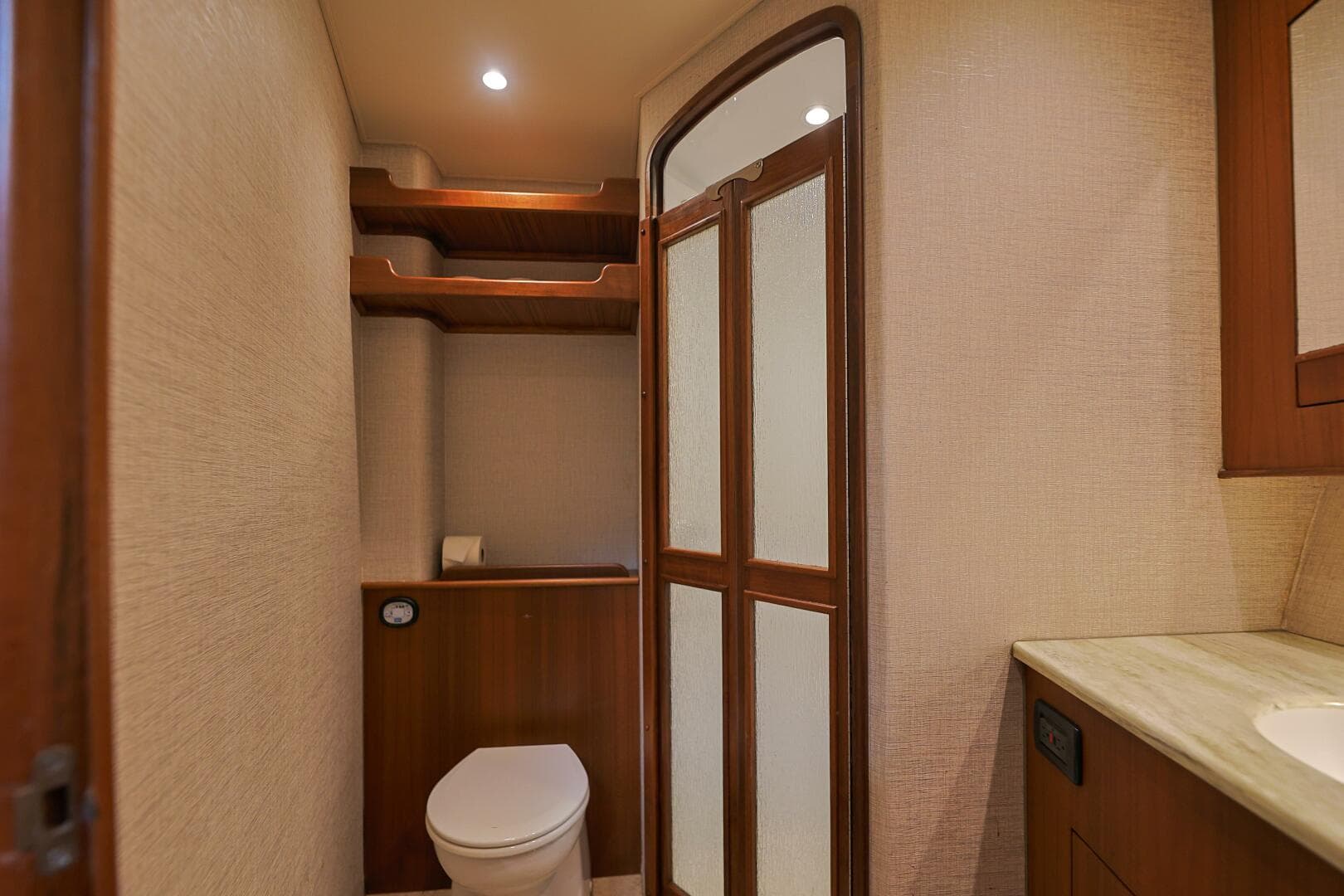 2014 Blackwell 62 Convertible — photo 20