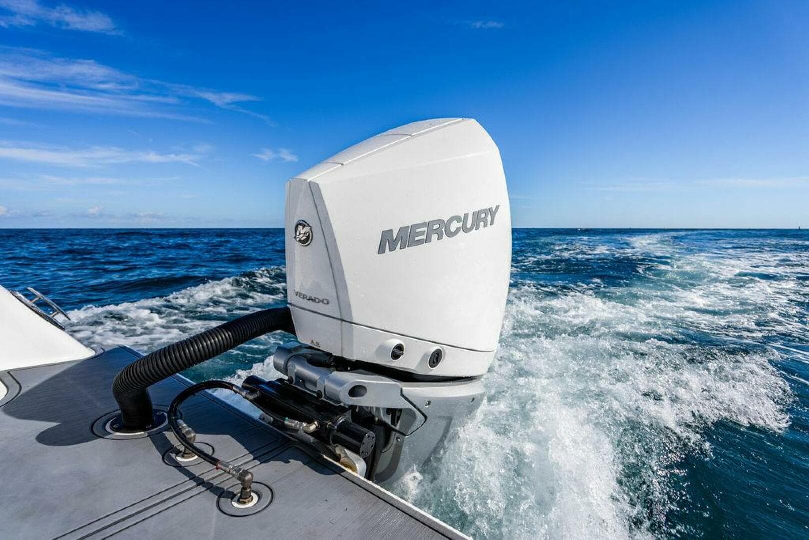 2026 Reef Runner 230 — photo 8