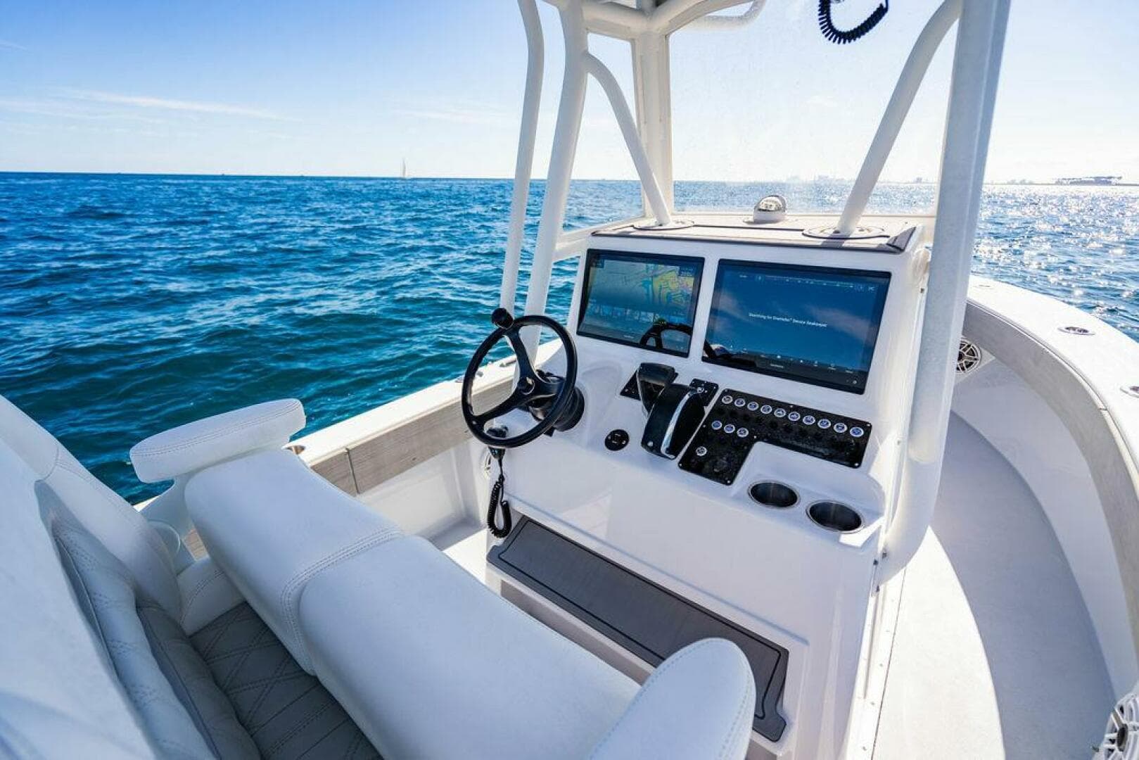 2026 Reef Runner 230 — photo 16