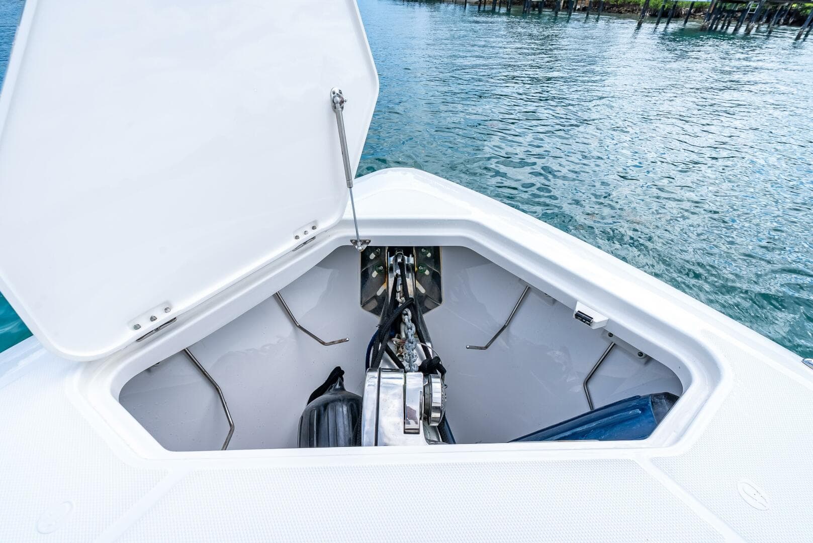 2021 Solace 41 Cs — photo 6