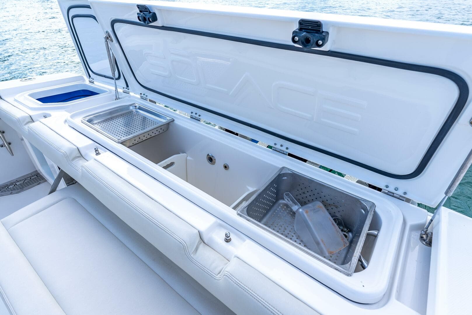 2021 Solace 41 Cs — photo 21