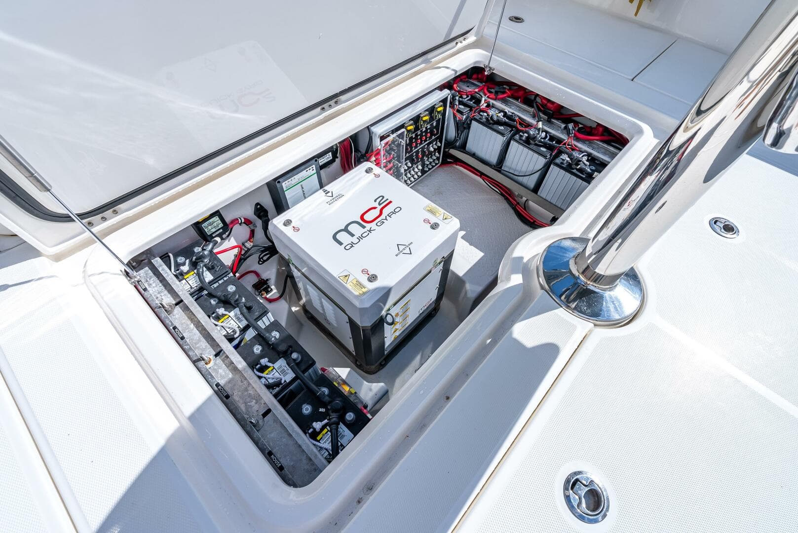 2021 Solace 41 Cs — photo 22