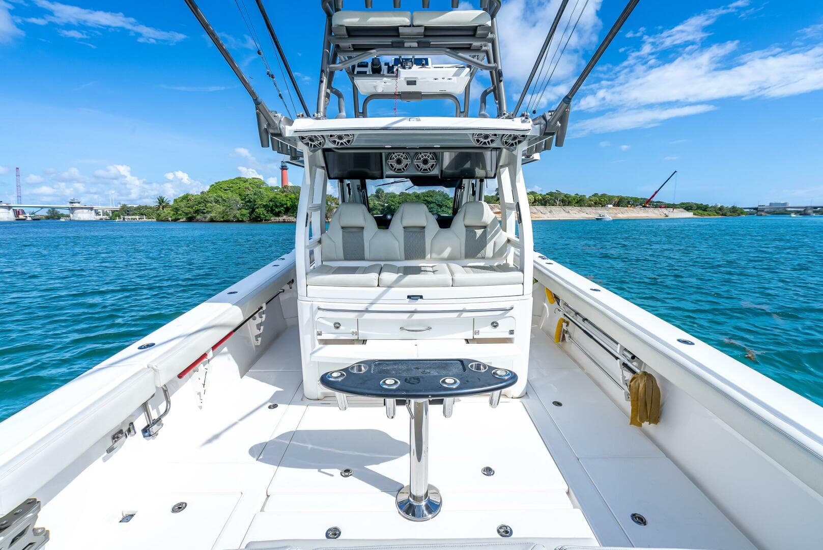 2021 Solace 41 Cs — photo 17