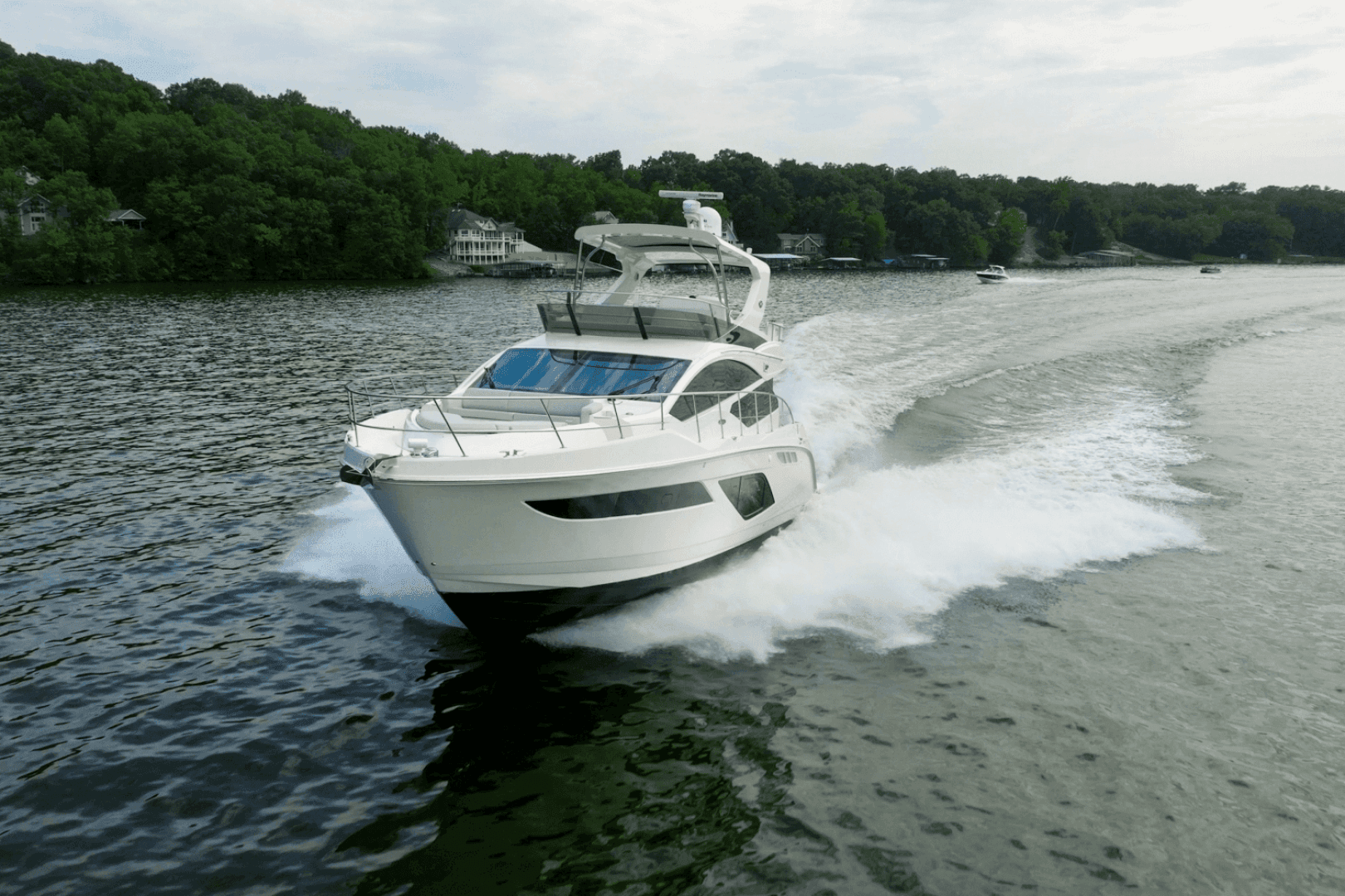 2018 Sea Ray L550 Fly — photo 10