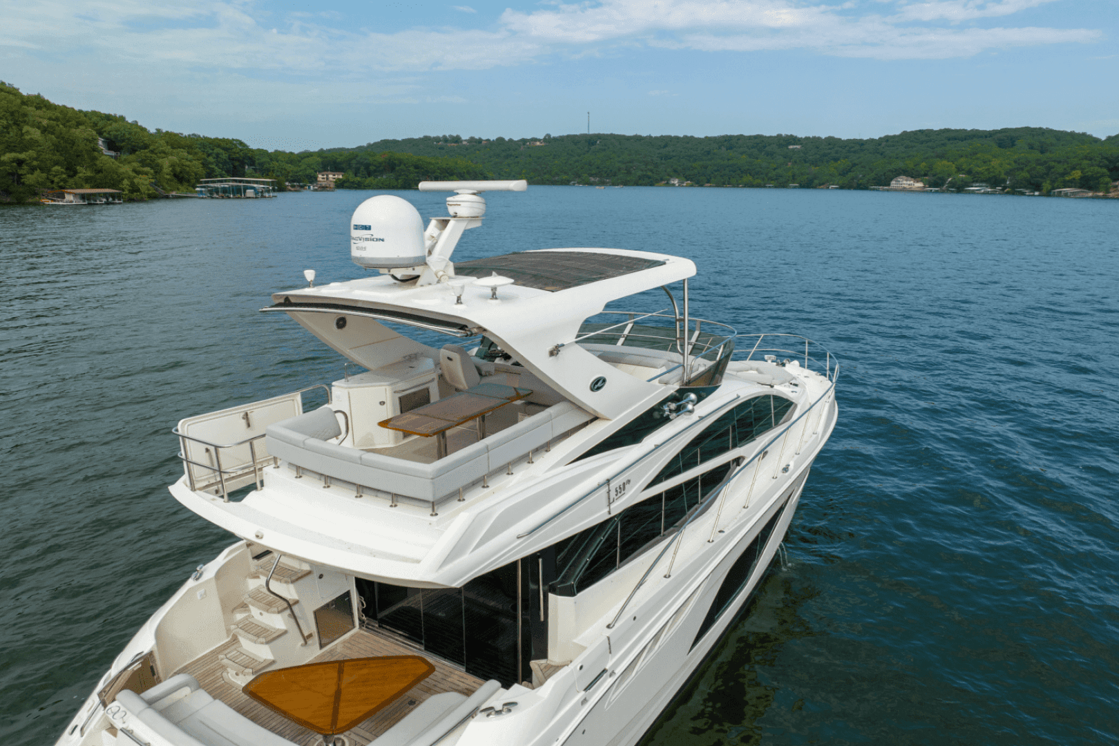 2018 Sea Ray L550 Fly — photo 26