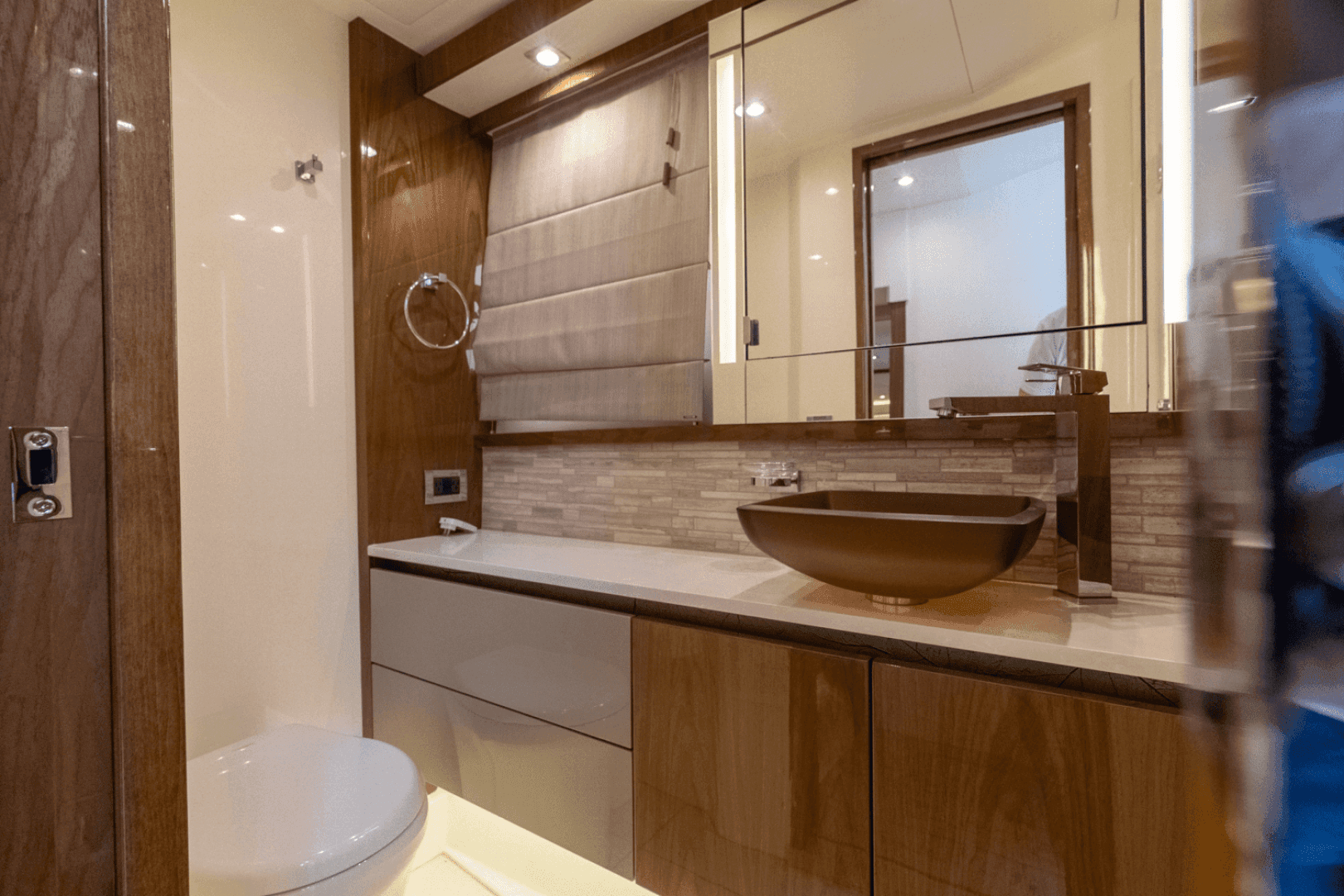 2018 Sea Ray L550 Fly — photo 22