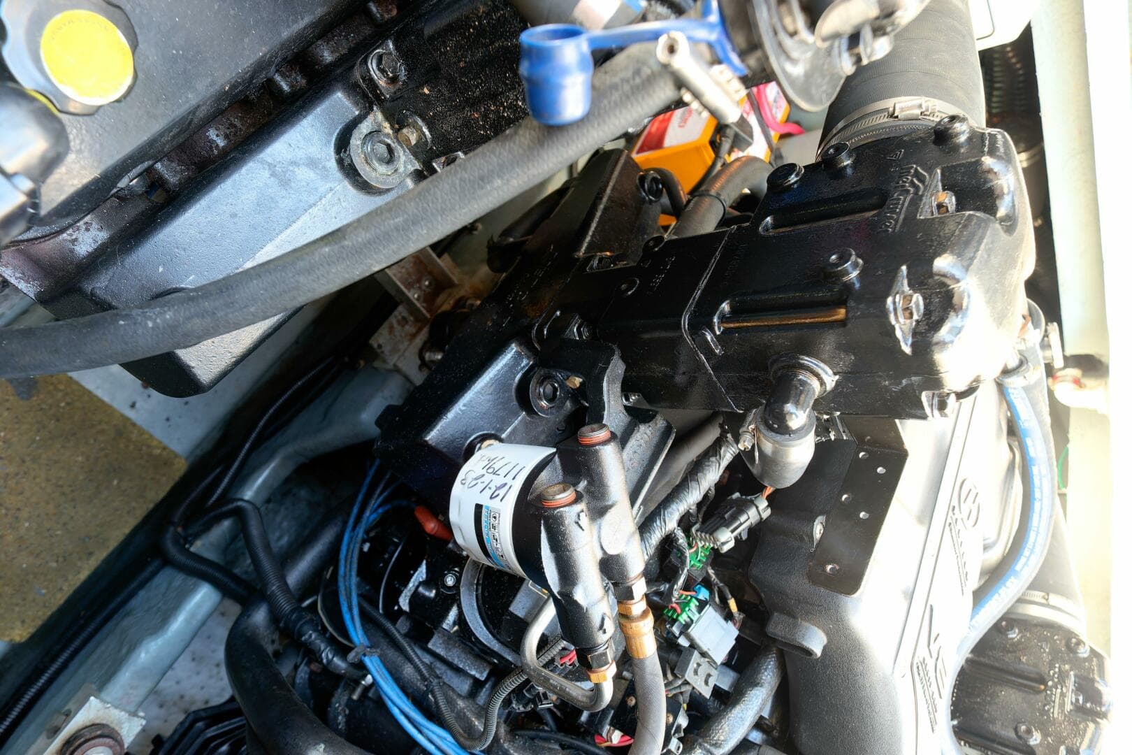 2000 Sea Ray 340 — photo 39