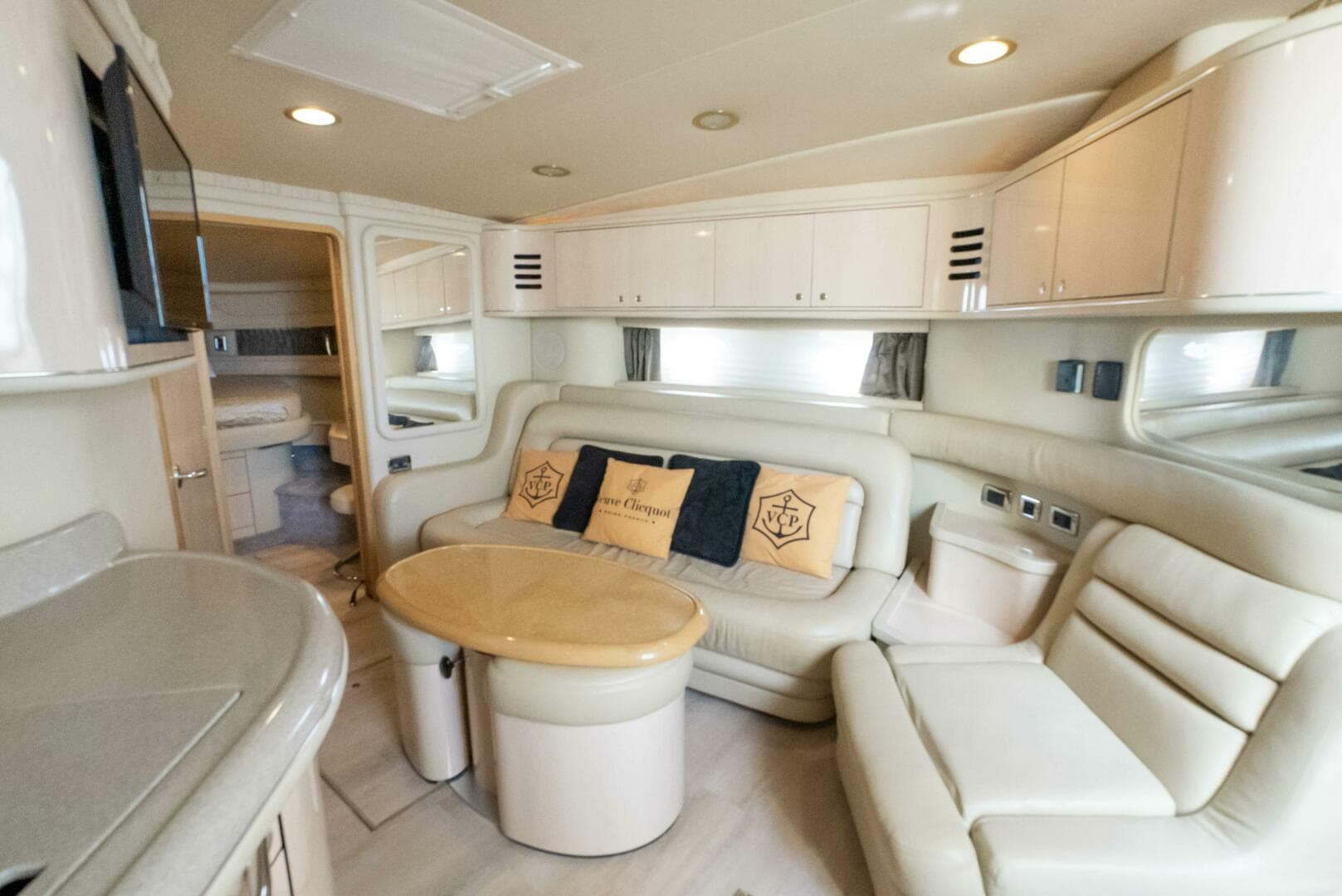 2003 Sea Ray 460 Sundancer — photo 49