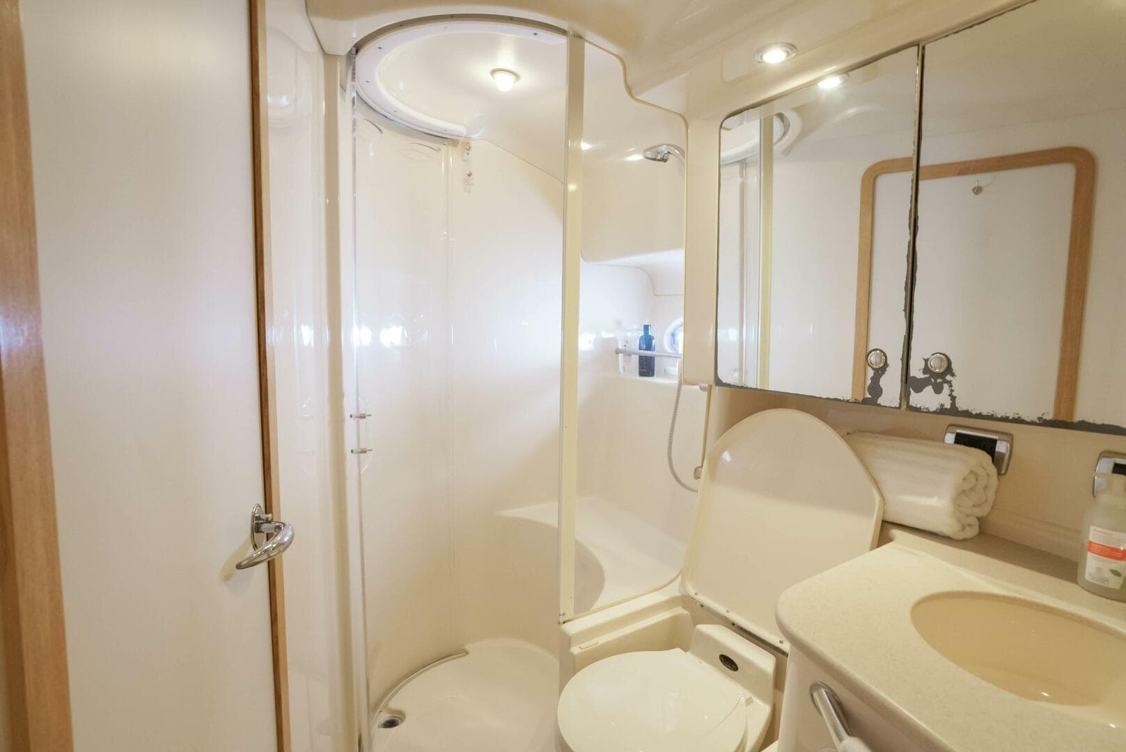 2003 Sea Ray 460 Sundancer — photo 44