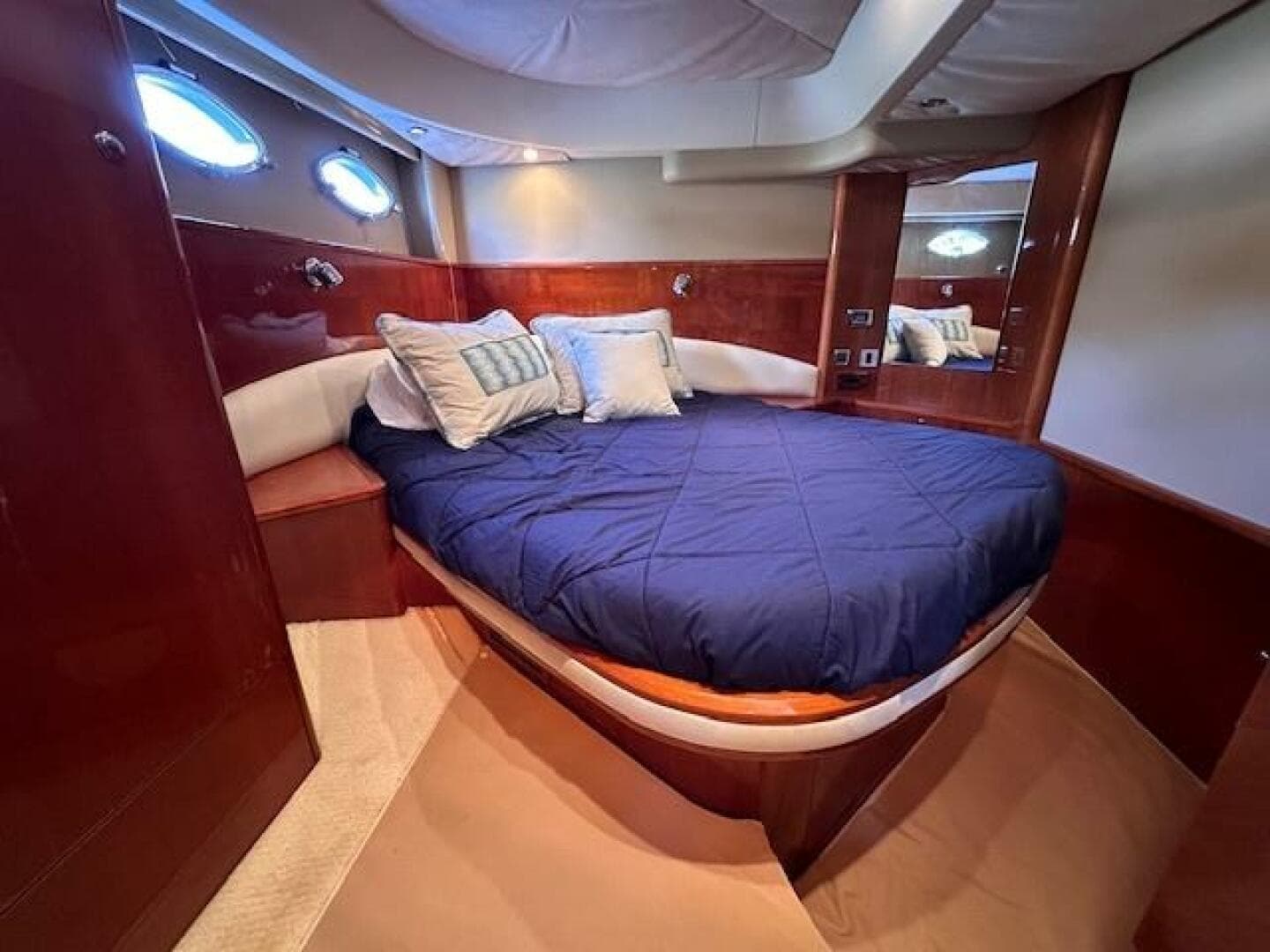 2006 Viking Princess 58V — photo 34