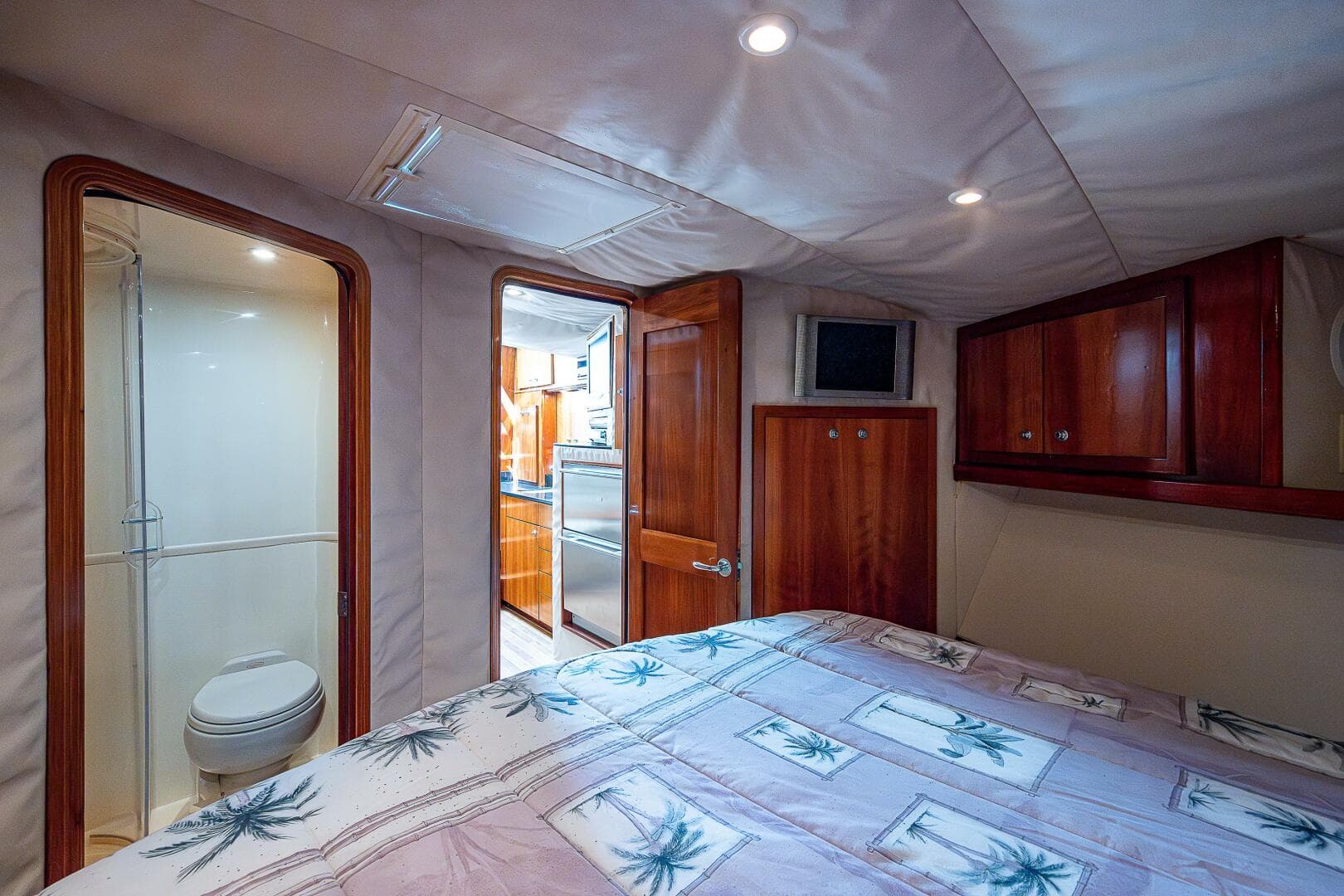 2005 Albemarle — photo 37