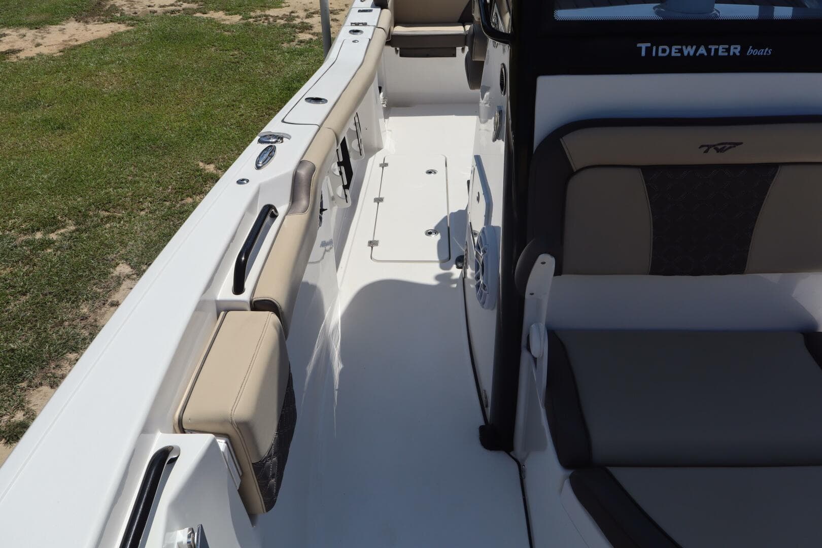 2022 Tidewater 272 LXF — photo 11
