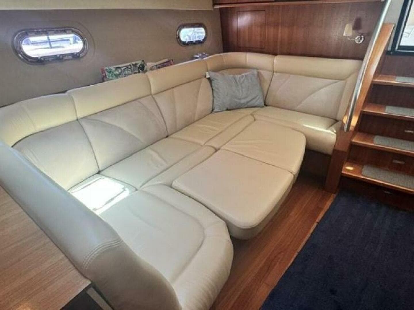 2006 Tiara Yachts 43 Sovran — photo 27