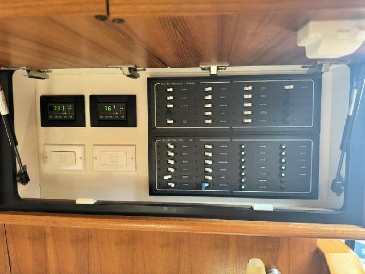 2006 Tiara Yachts 43 Sovran — photo 34