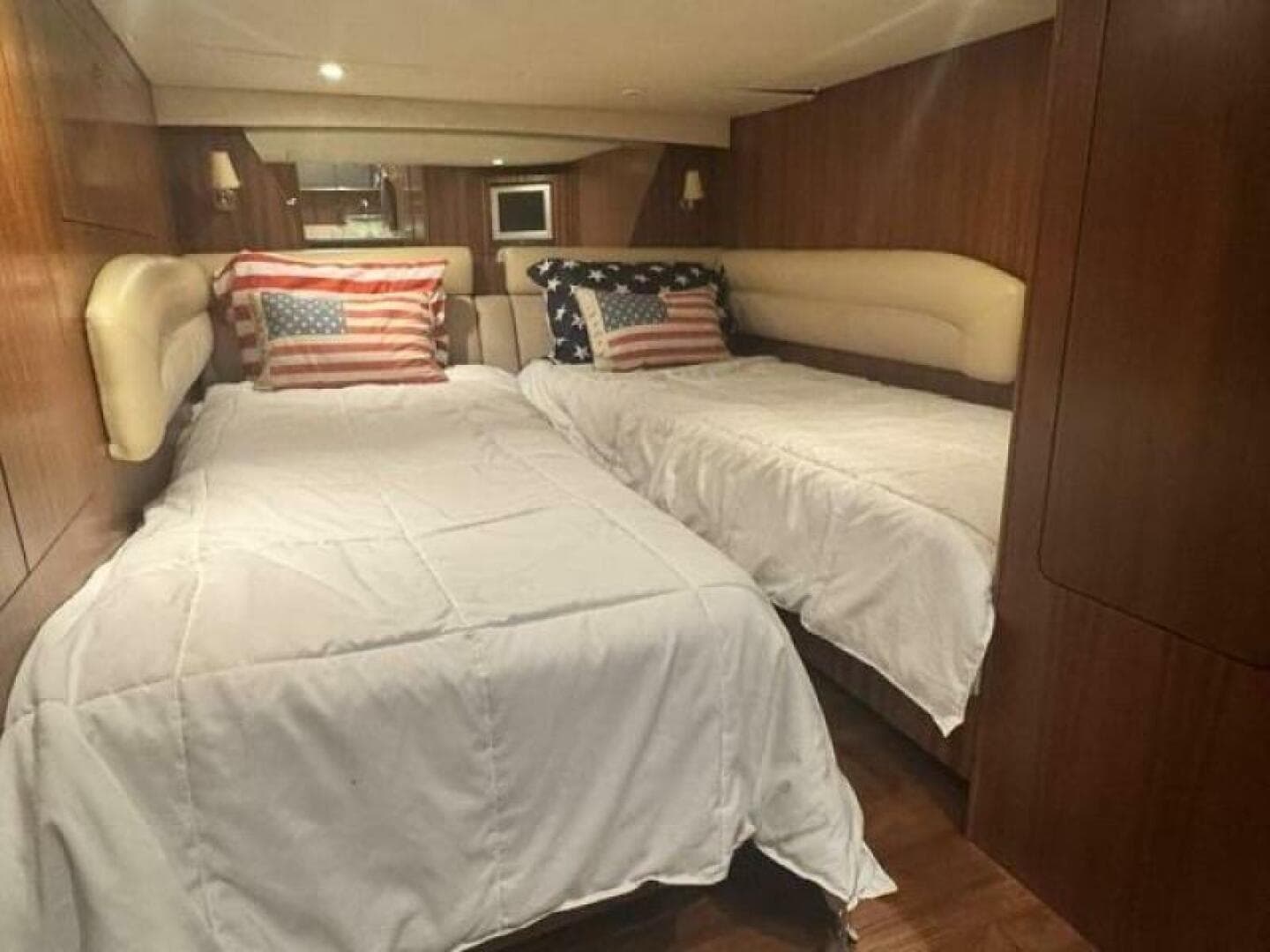 2006 Tiara Yachts 43 Sovran — photo 28